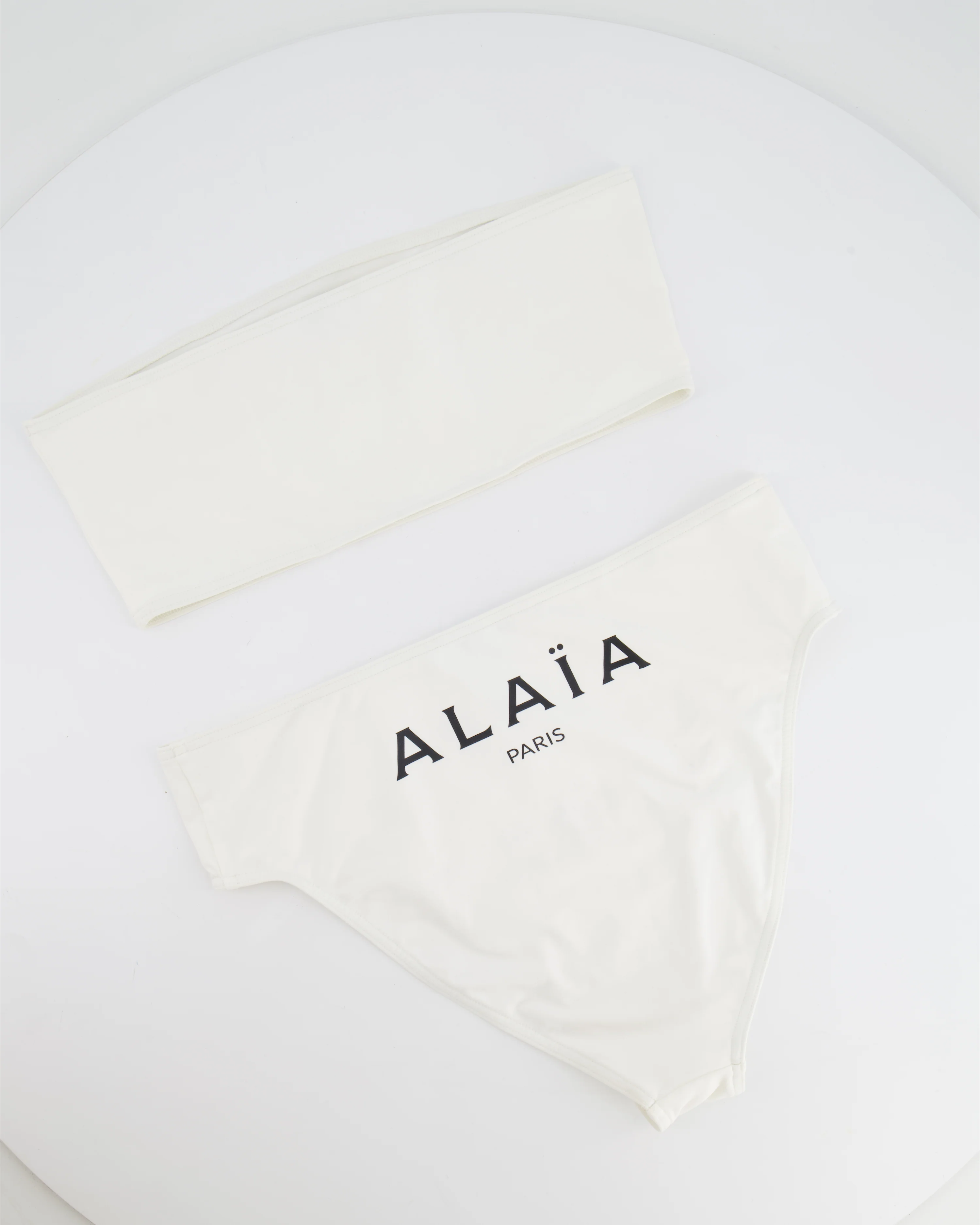 Alaia White Two-Piece Bikini with Bandeau Top and Black Logo Print Size FR 38 (UK 10) RRP £650 - Image 5