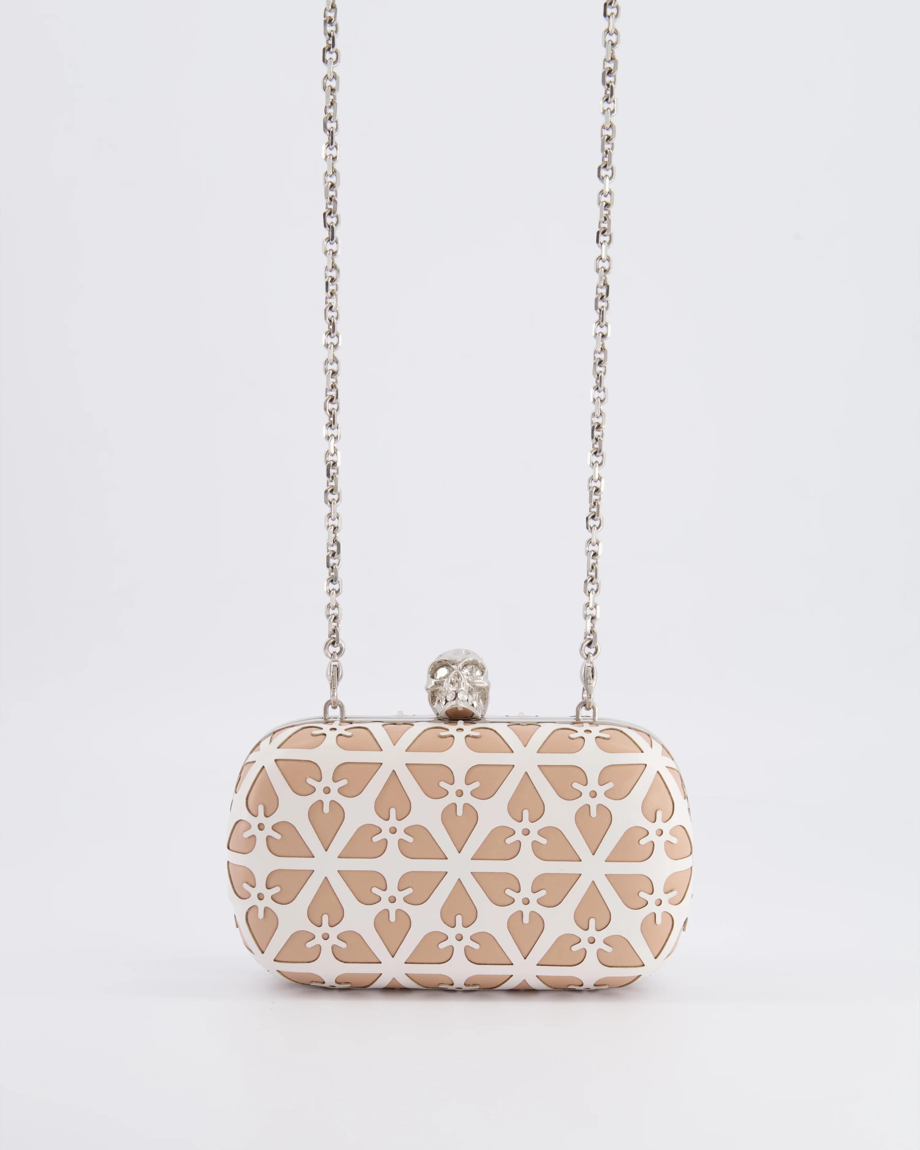 Alexander McQueen Beige and White Leather Laser Cut Skull Box Chain Clutch Bag with Silver and Crystal Embellished Skull Detail RRP £2,690 - Image 7