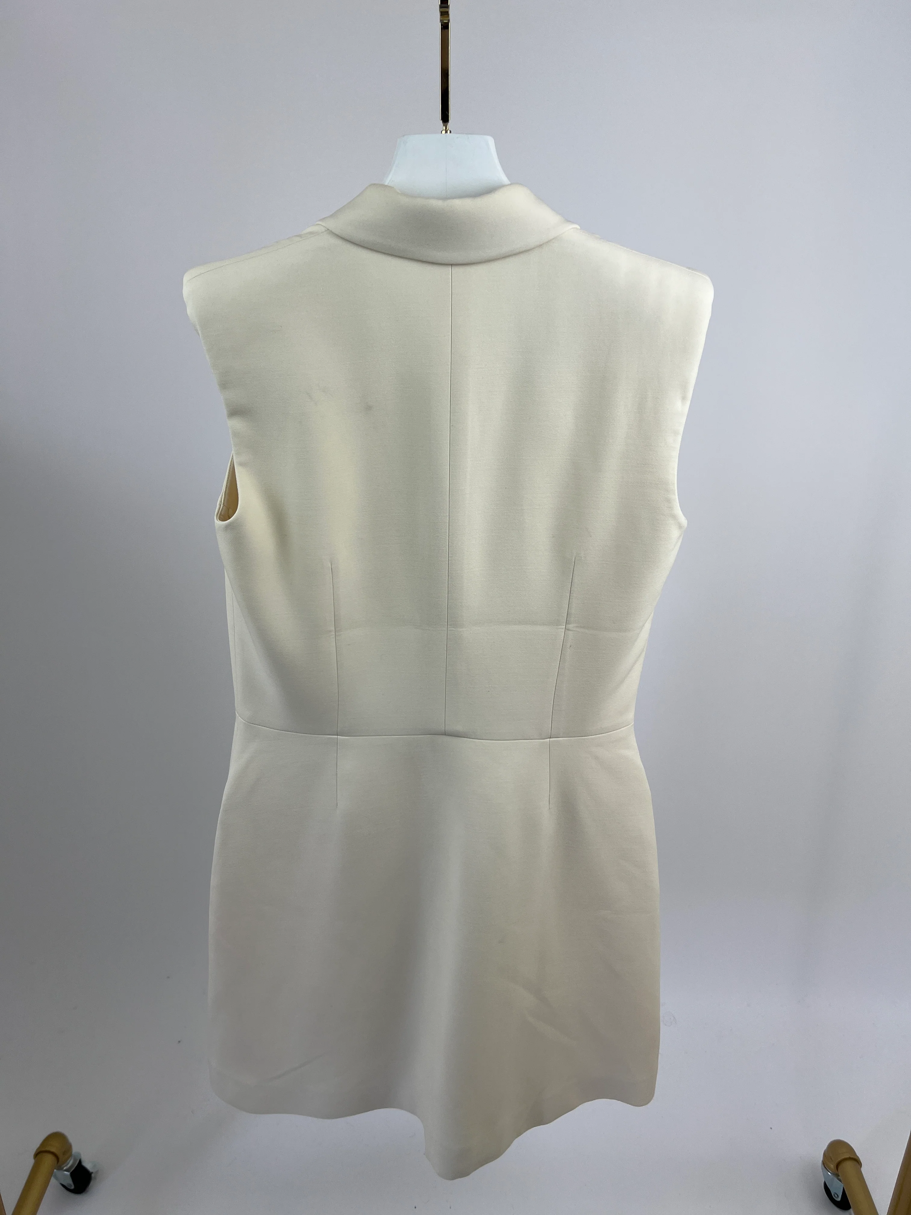 Alexander McQueen Cream Sleeveless Double Breasted Tuxedo Mini Dress with Satin Collar and Buttons Detail Size IT 46 (UK 14) - Image 10