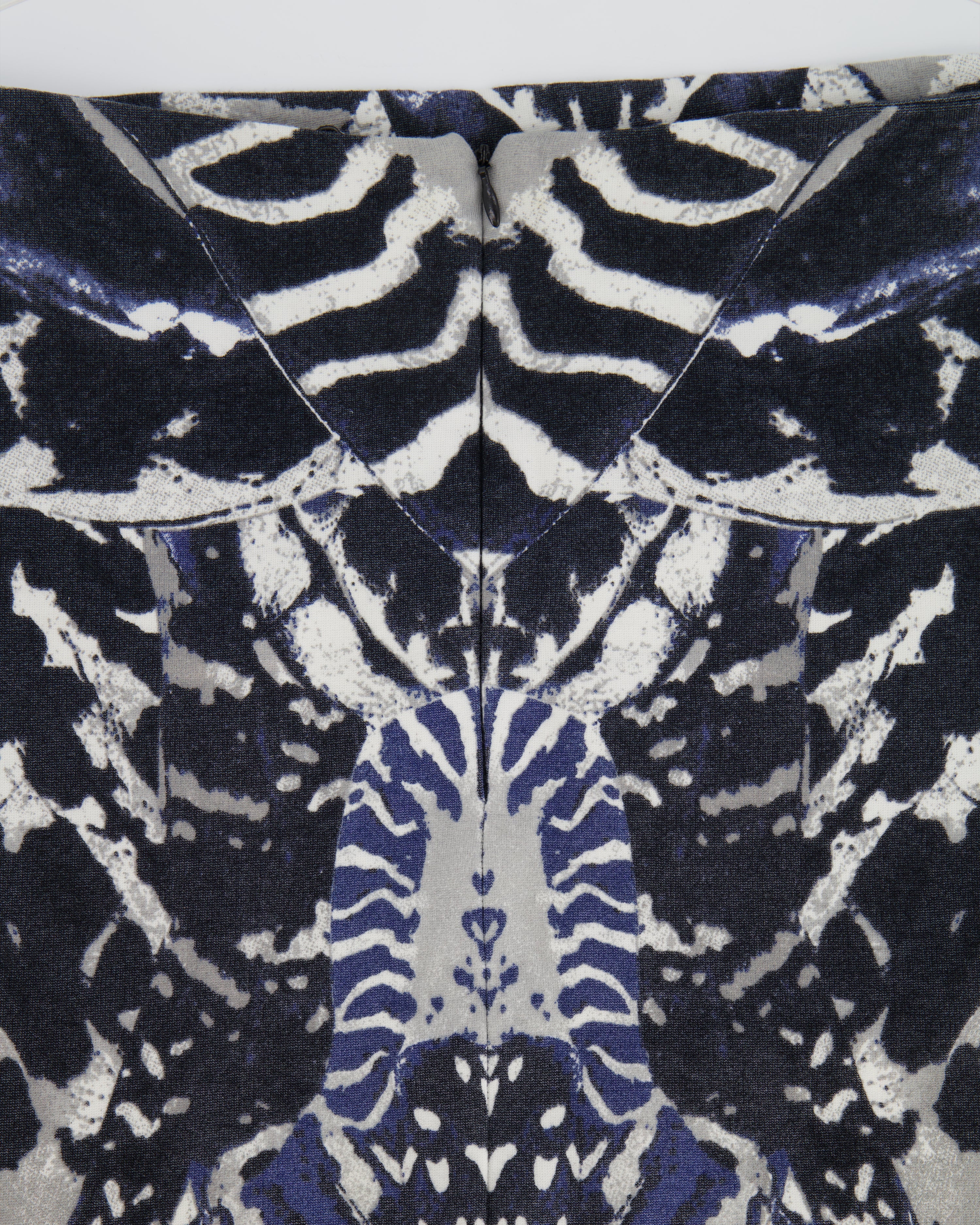 Alexander Mcqueen Navy Graphic Printed Tube Skirt Size M (UK 10) - Image 3