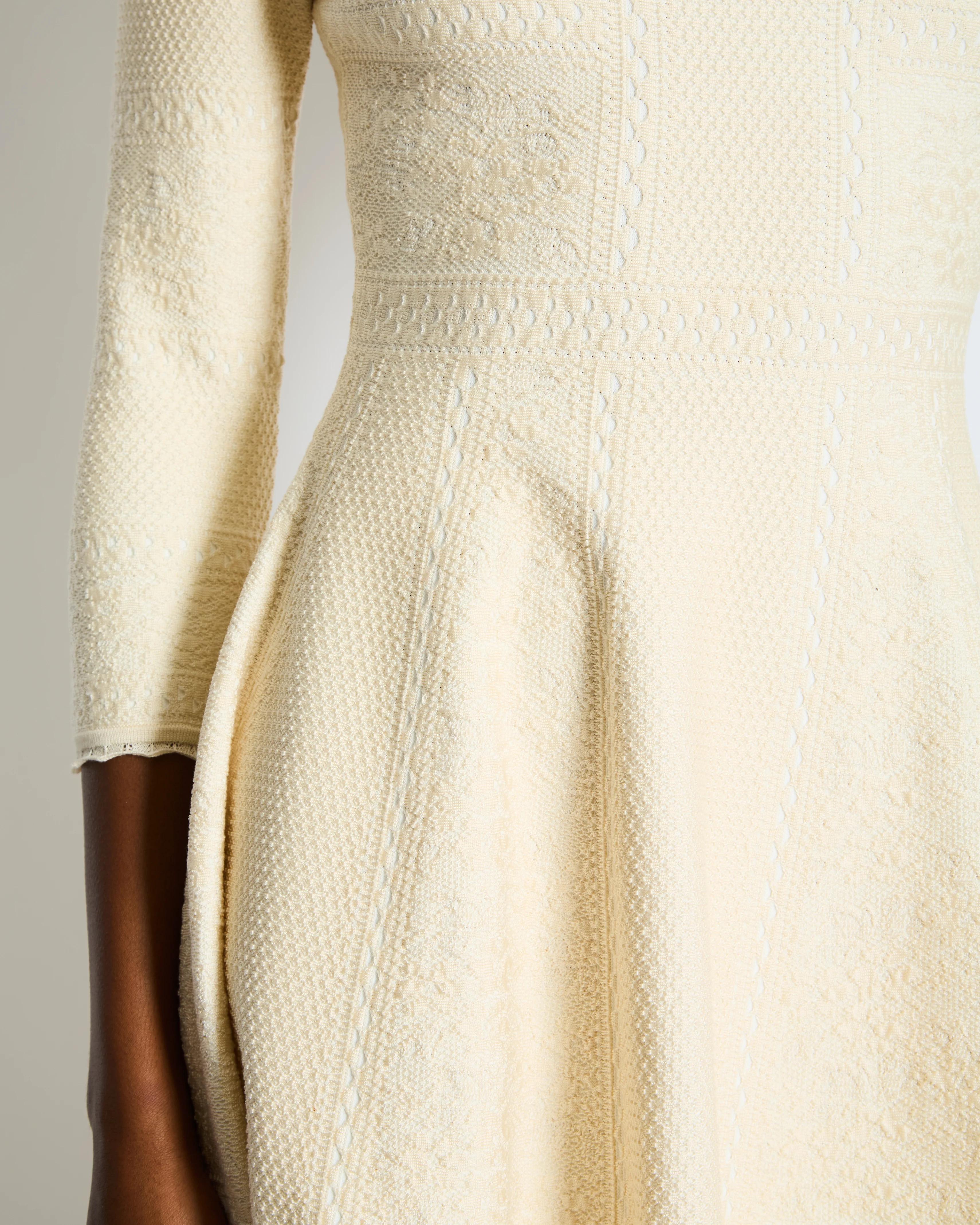 Alexander McQueen Textured Ecru Mid-Length High-Neck Dress Size UK 8 - Image 4