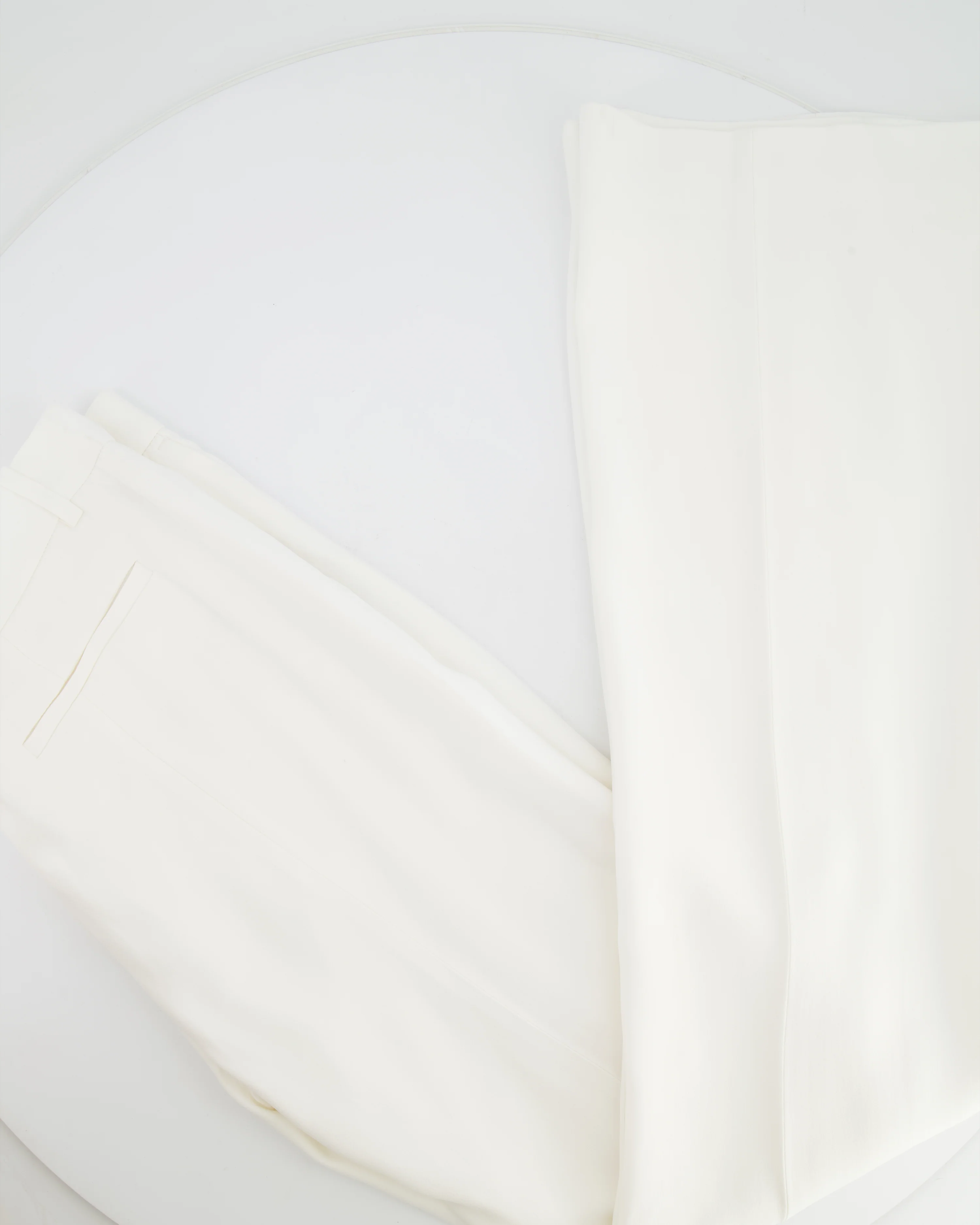 Alexander McQueen White Blazer Jacket and Matching Trousers Set with White Button Details Size IT 42/44 (UK 10/12) - Image 10