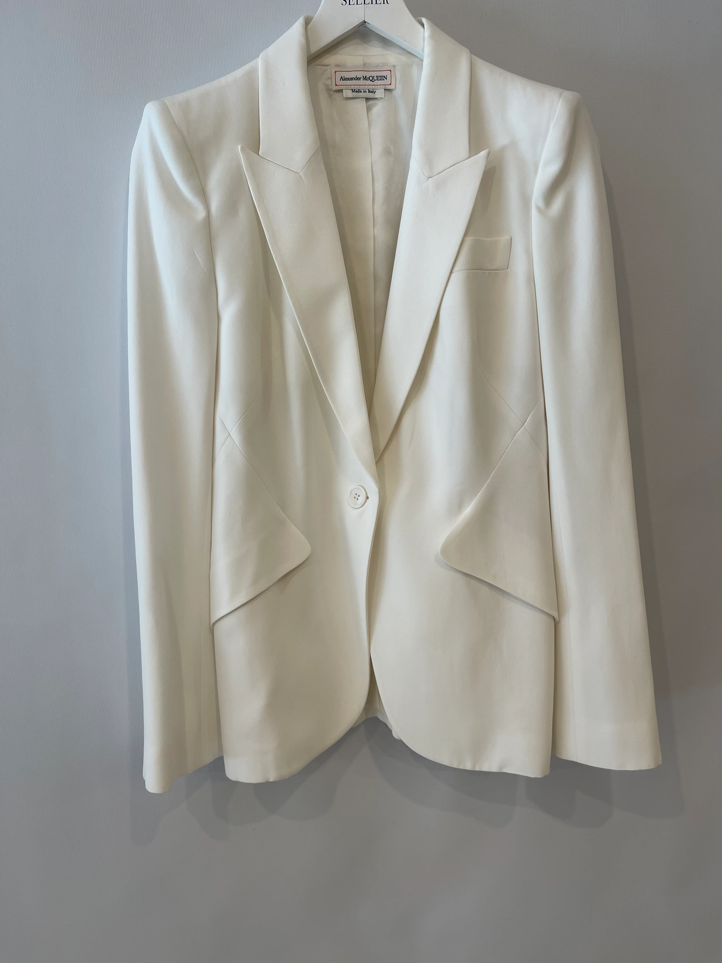 Alexander McQueen White Blazer Jacket and Matching Trousers Set with White Button Details Size IT 42/44 (UK 10/12) - Image 14