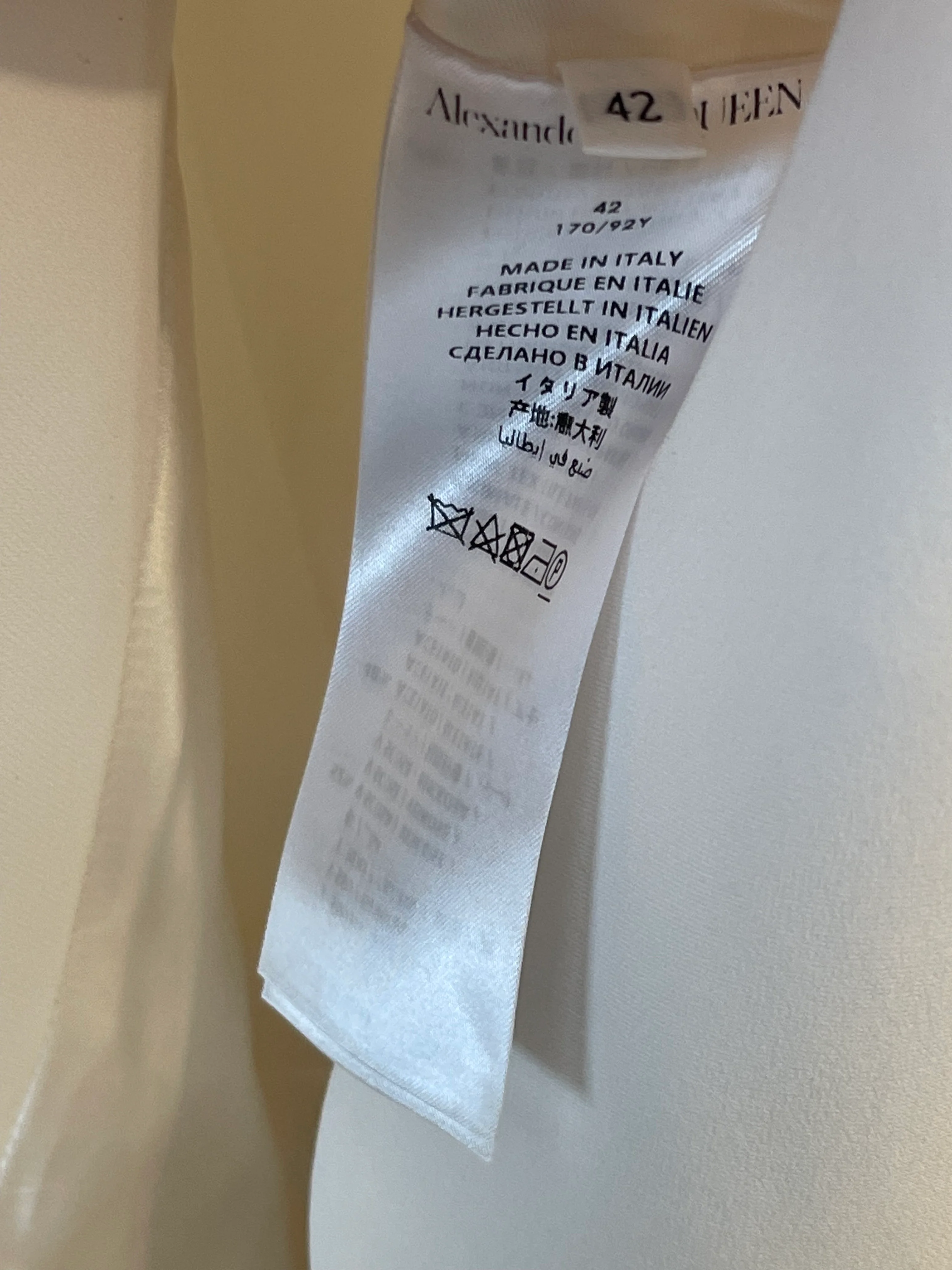 Alexander McQueen White Blazer Jacket and Matching Trousers Set with White Button Details Size IT 42/44 (UK 10/12) - Image 18