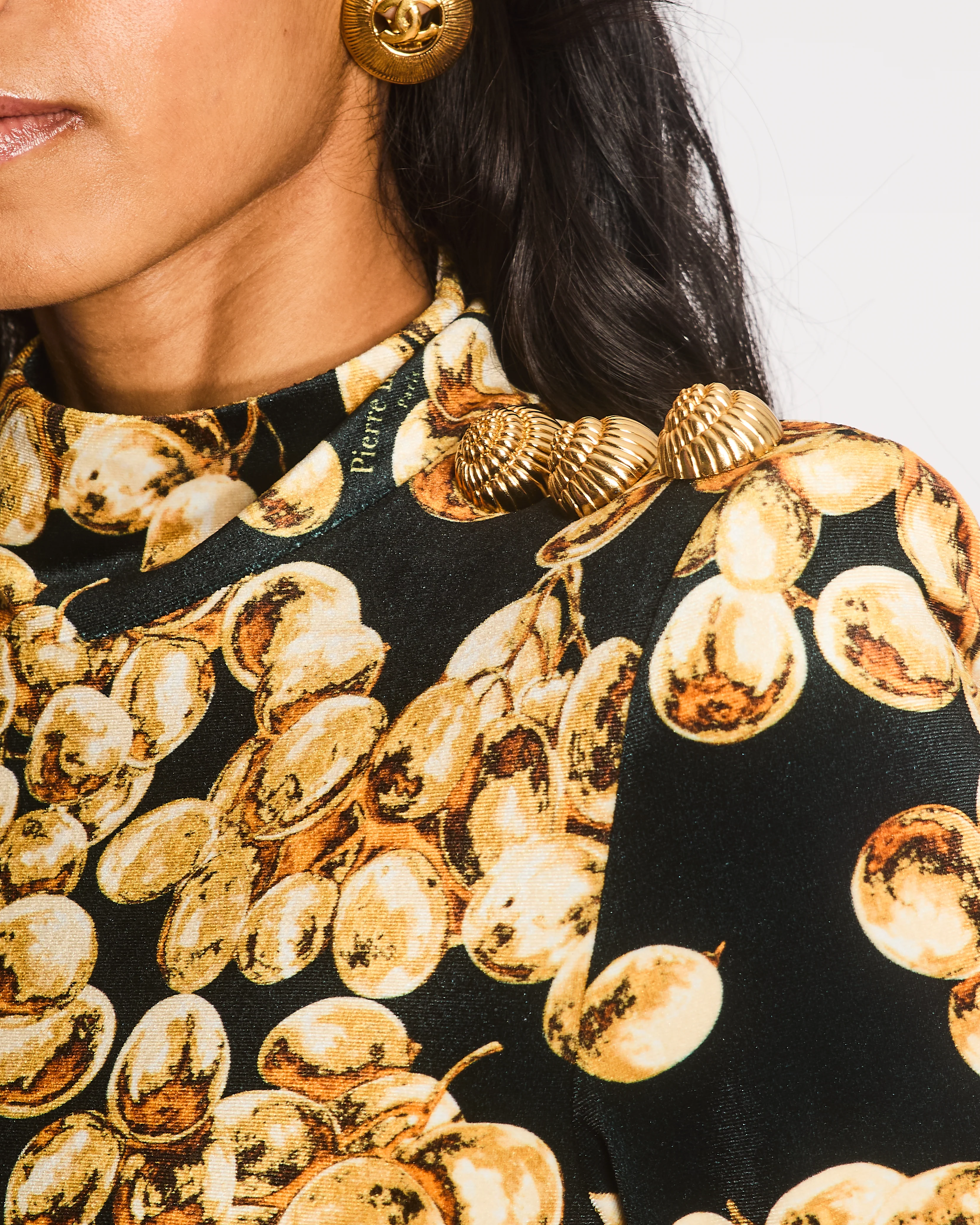 Balmain Black Velvet Long-Sleeved Mini Dress with Gold Grape Print and Gold Buttons Size FR 36 (UK 8) - Image 3