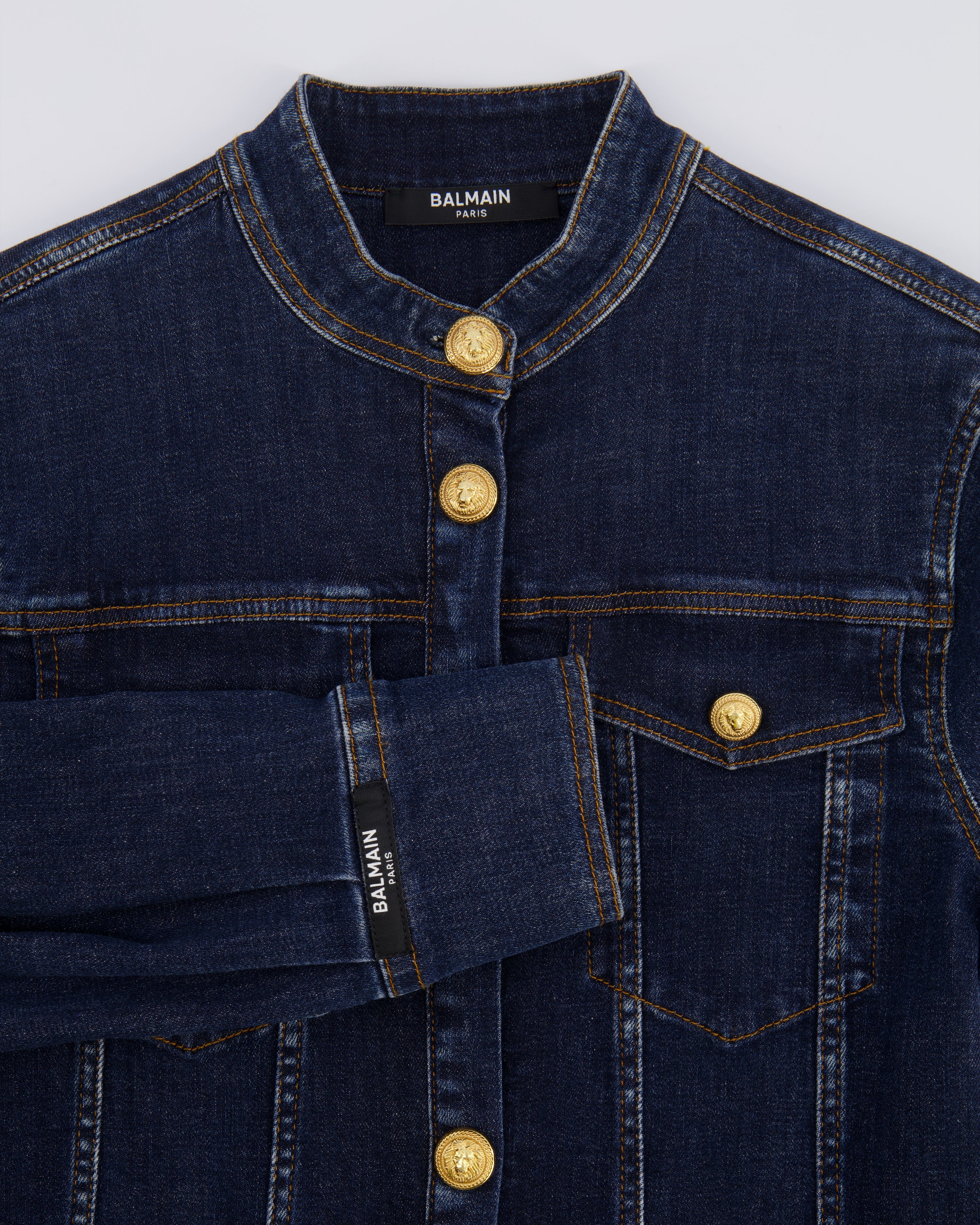 Balmain Kids Dark Blue Denim Dress with Belt and Gold Buttons Size 8 years RRP £550 - Image 3