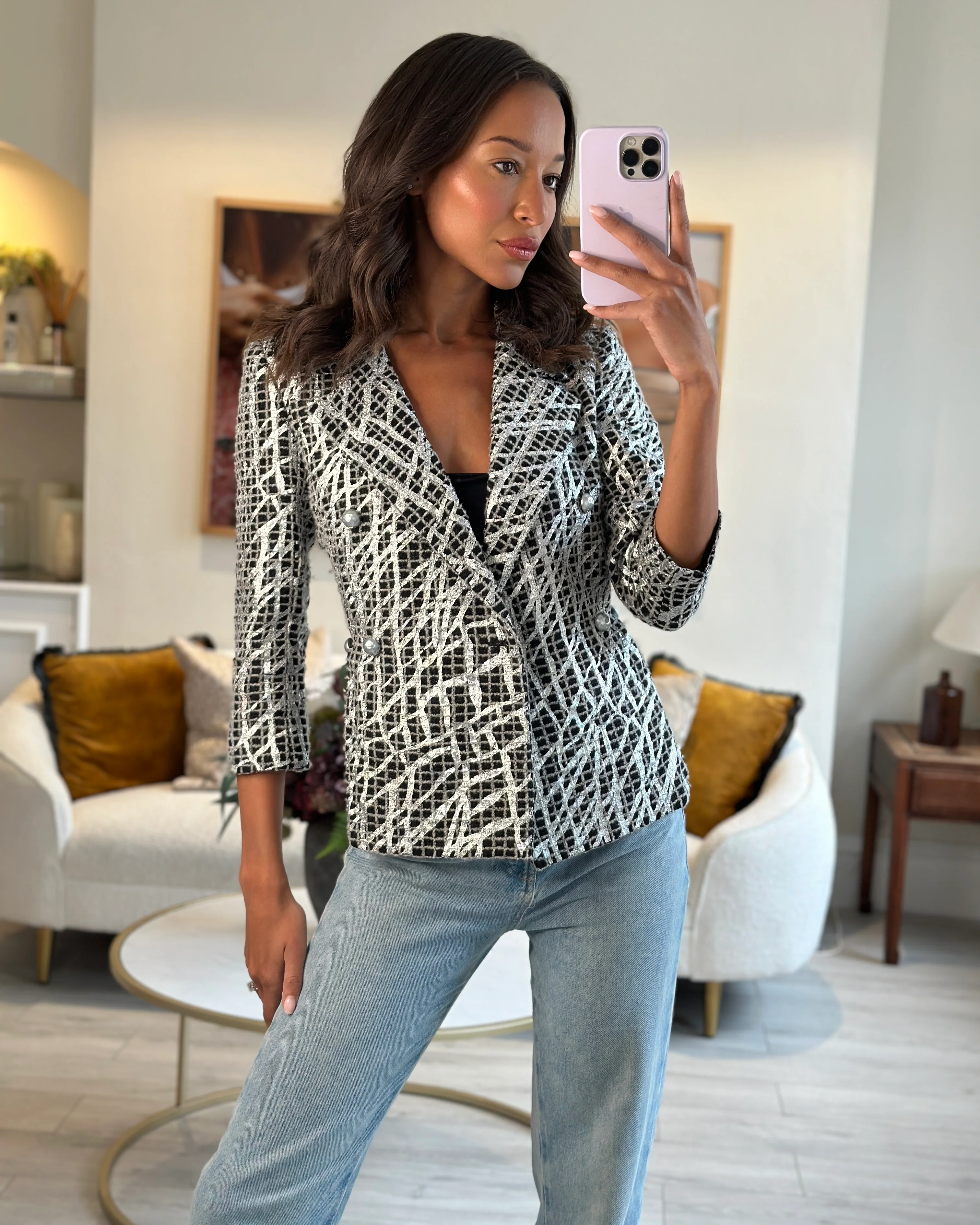 Chanel Spring 2012 Black & White Checked Tweed Backless Jacket with Silver Screen Print and Pearl Belt at the Back Size FR 34 (UK 4) - Image 8