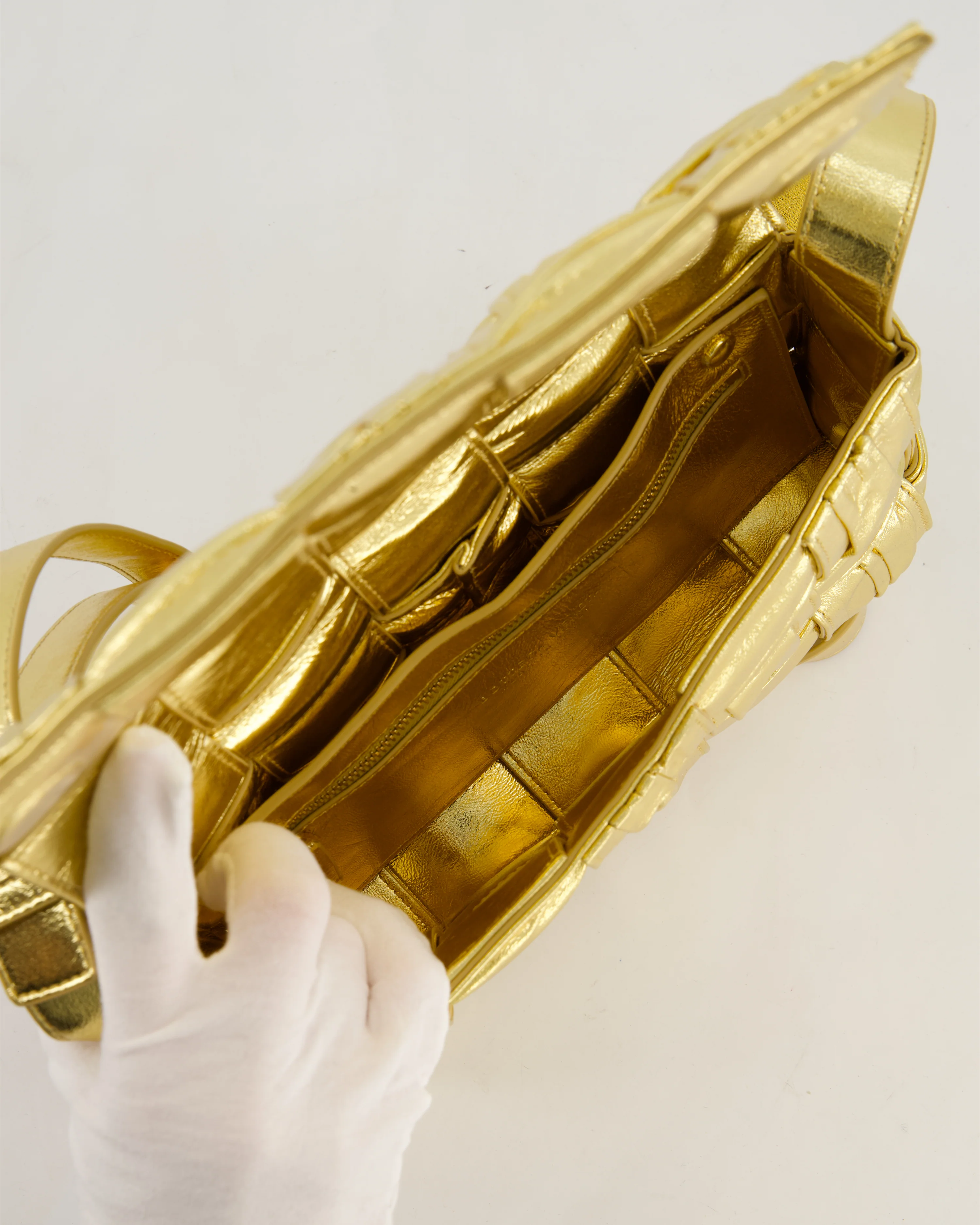 Bottega Veneta Cassette Padded Bag in Gold Metallic Calfskin Leather with Gold Hardware - Image 15