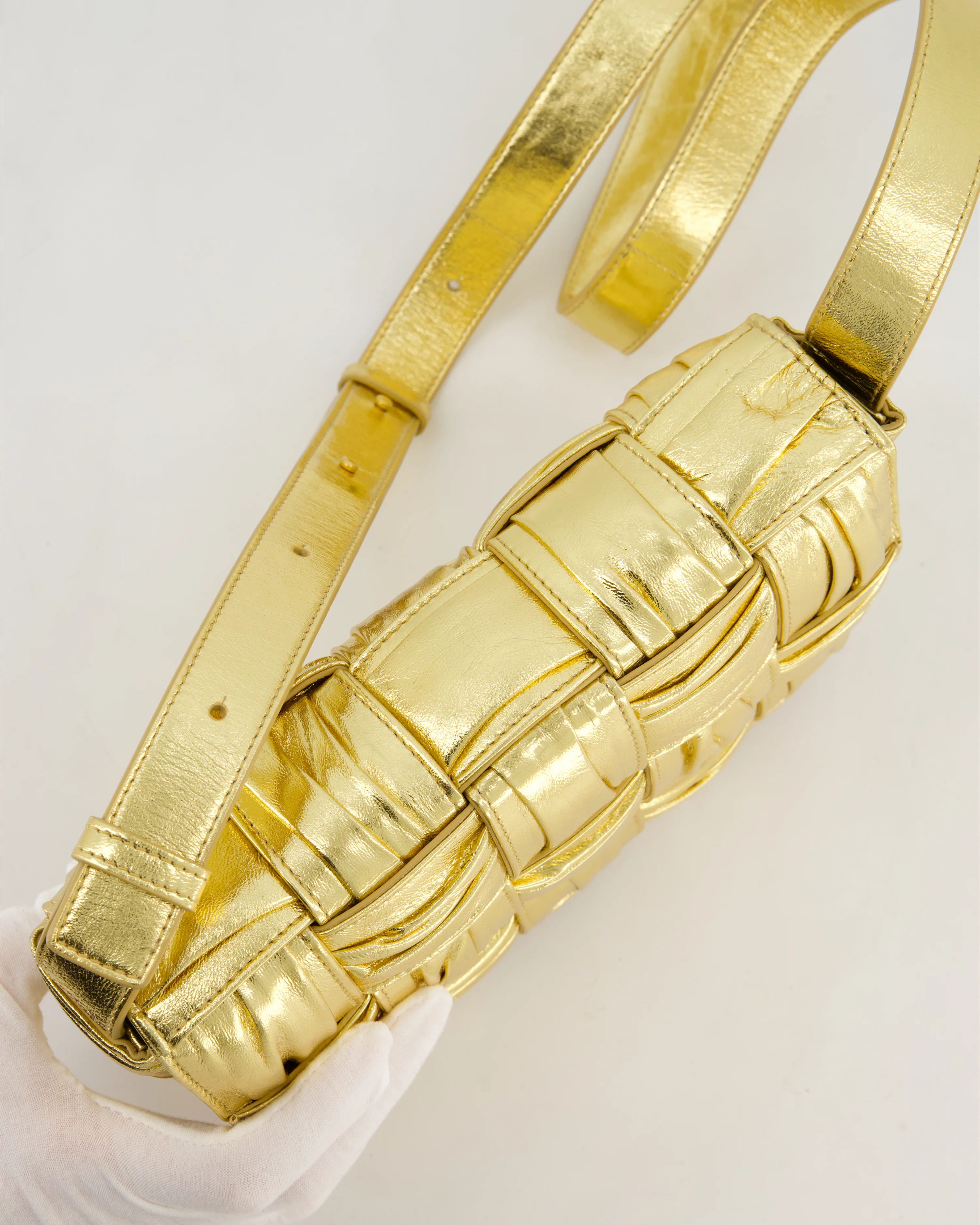 Bottega Veneta Cassette Padded Bag in Gold Metallic Calfskin Leather with Gold Hardware - Image 16