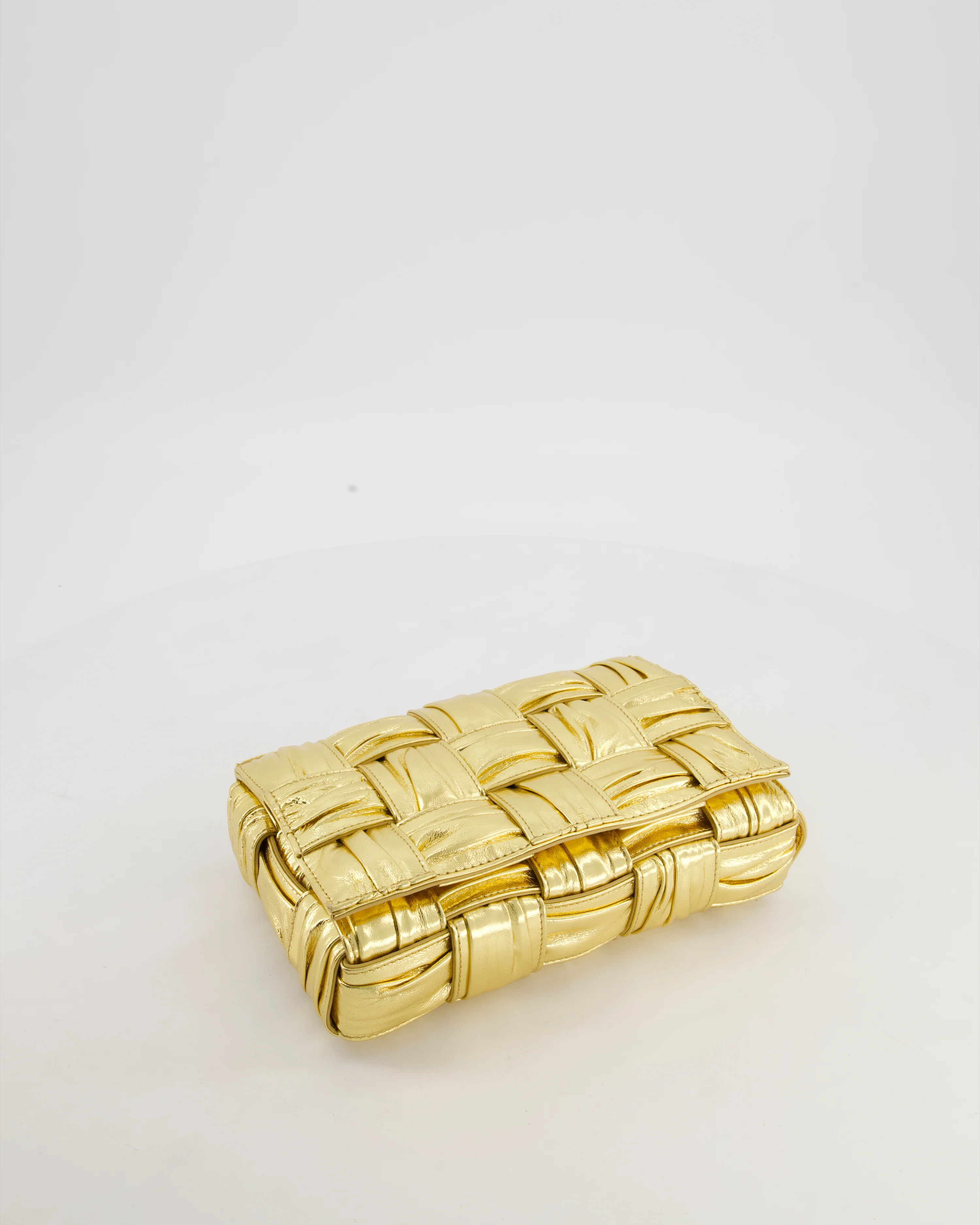 Bottega Veneta Cassette Padded Bag in Gold Metallic Calfskin Leather with Gold Hardware - Image 18