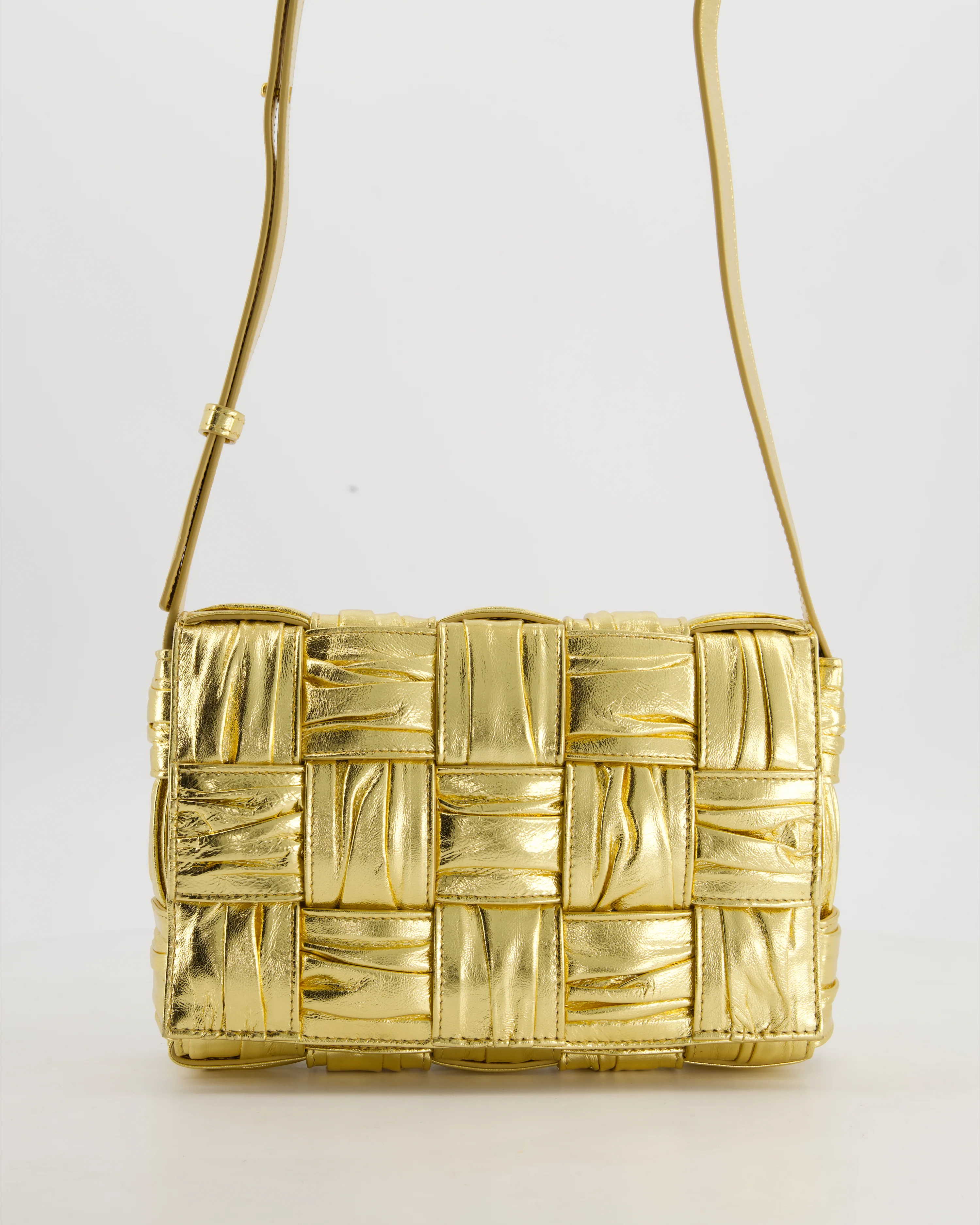 Bottega Veneta Cassette Padded Bag in Gold Metallic Calfskin Leather with Gold Hardware - Image 2