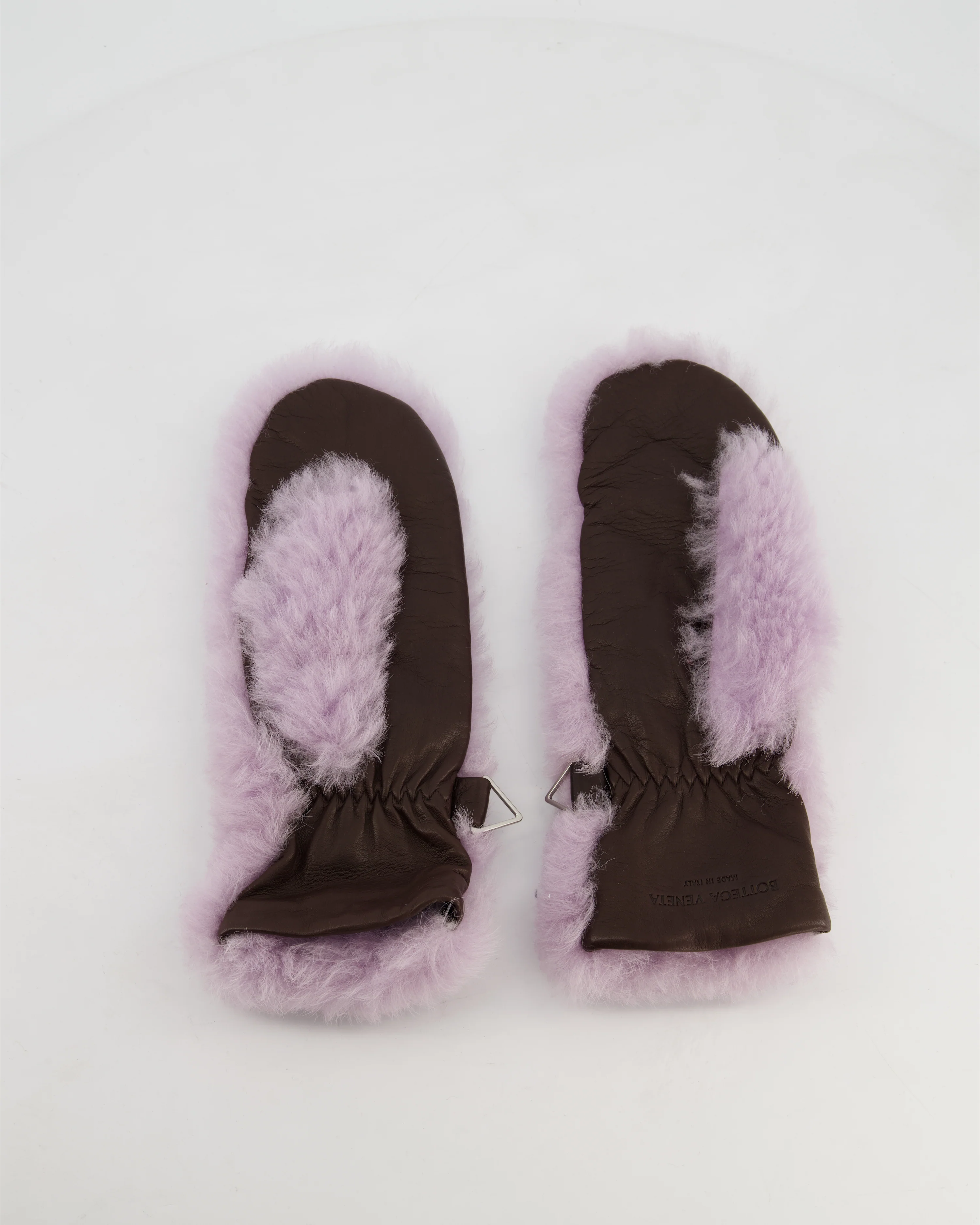 Bottega Veneta Lilac Teddy Shearling Mittens with Brown Lambskin Leather Strap and Silver Hardware Size 7.5 (M) - Image 7