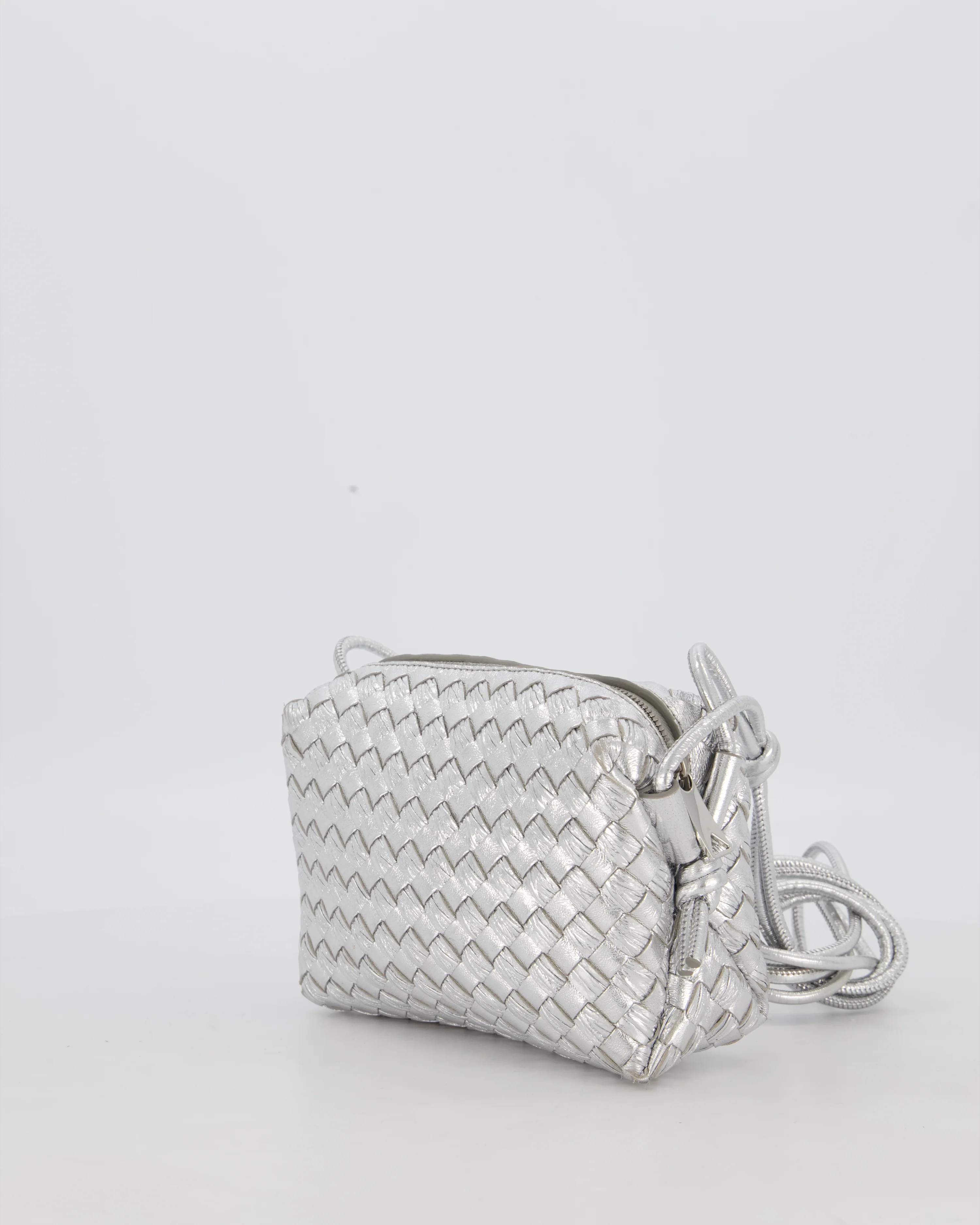 Bottega Veneta Metalic Silver Mini Loop Intrecciato Camera Bag in Lambskin Leather - Image 5