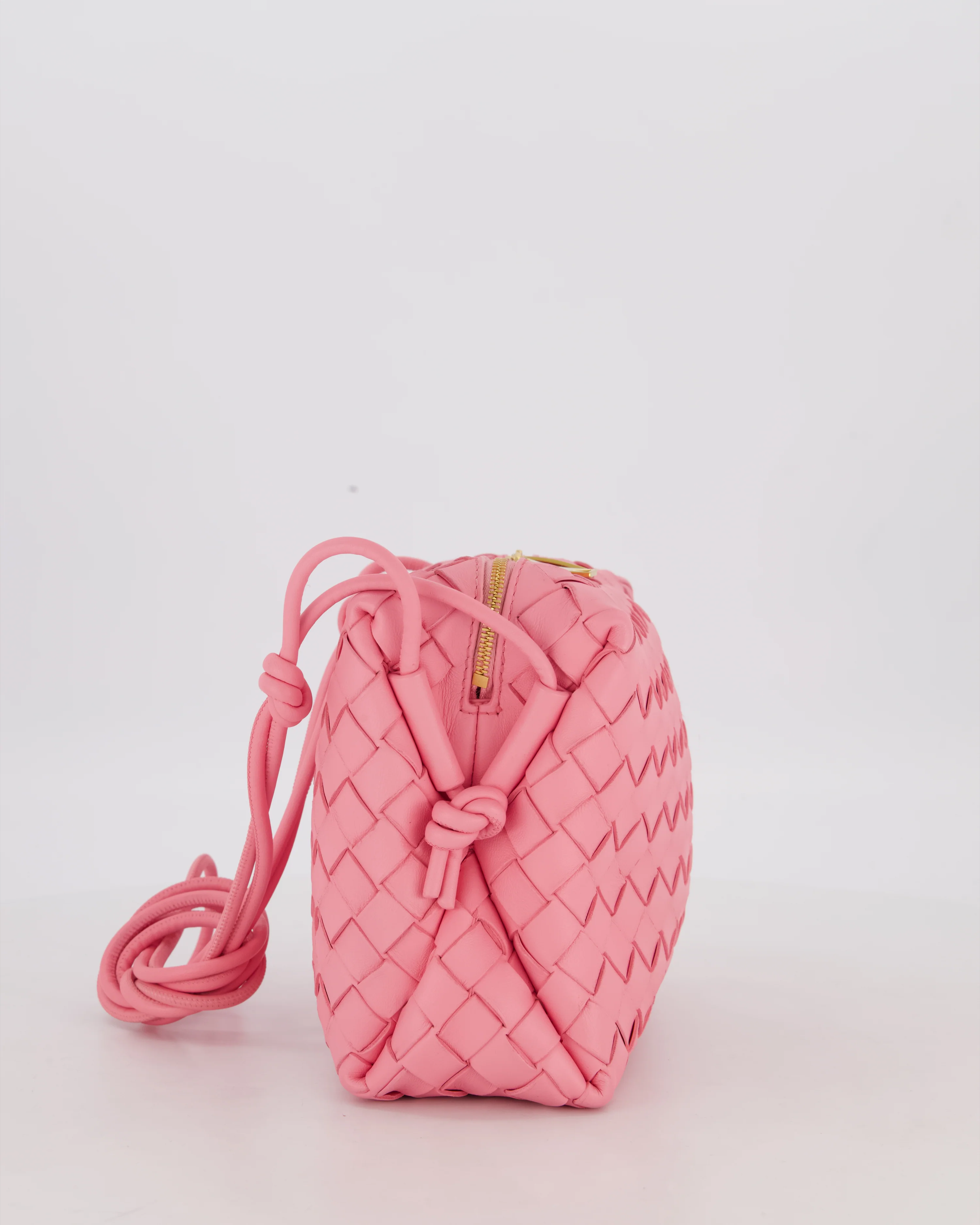 Bottega Veneta Pink Medium Loop Intrecciato Camera Bag in Lambskin Leather - Image 4