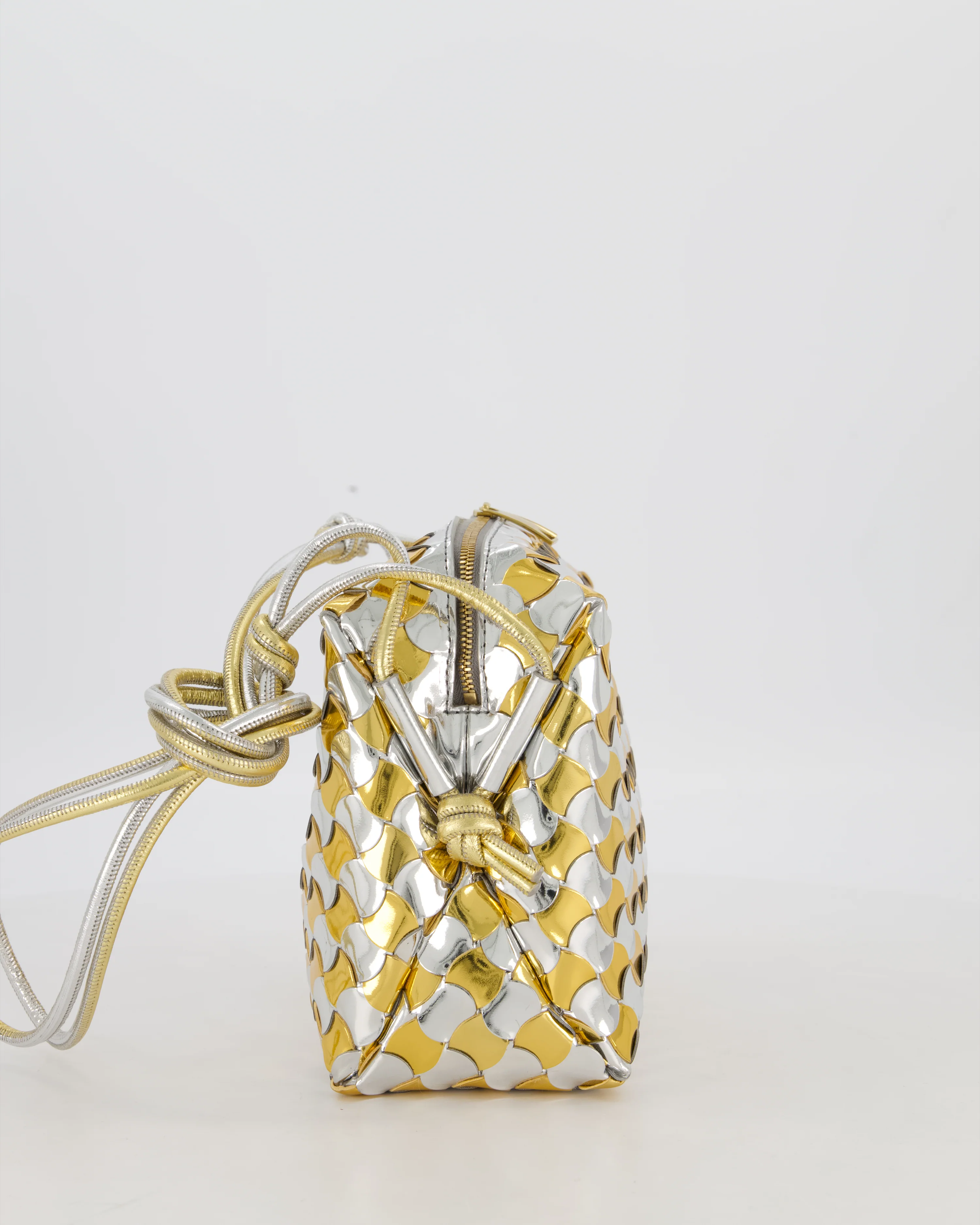 Bottega Veneta Silver & Gold Metallic Medium Loop Intrecciato Camera Bag in Patent Leather with Gold Hardware - Image 4