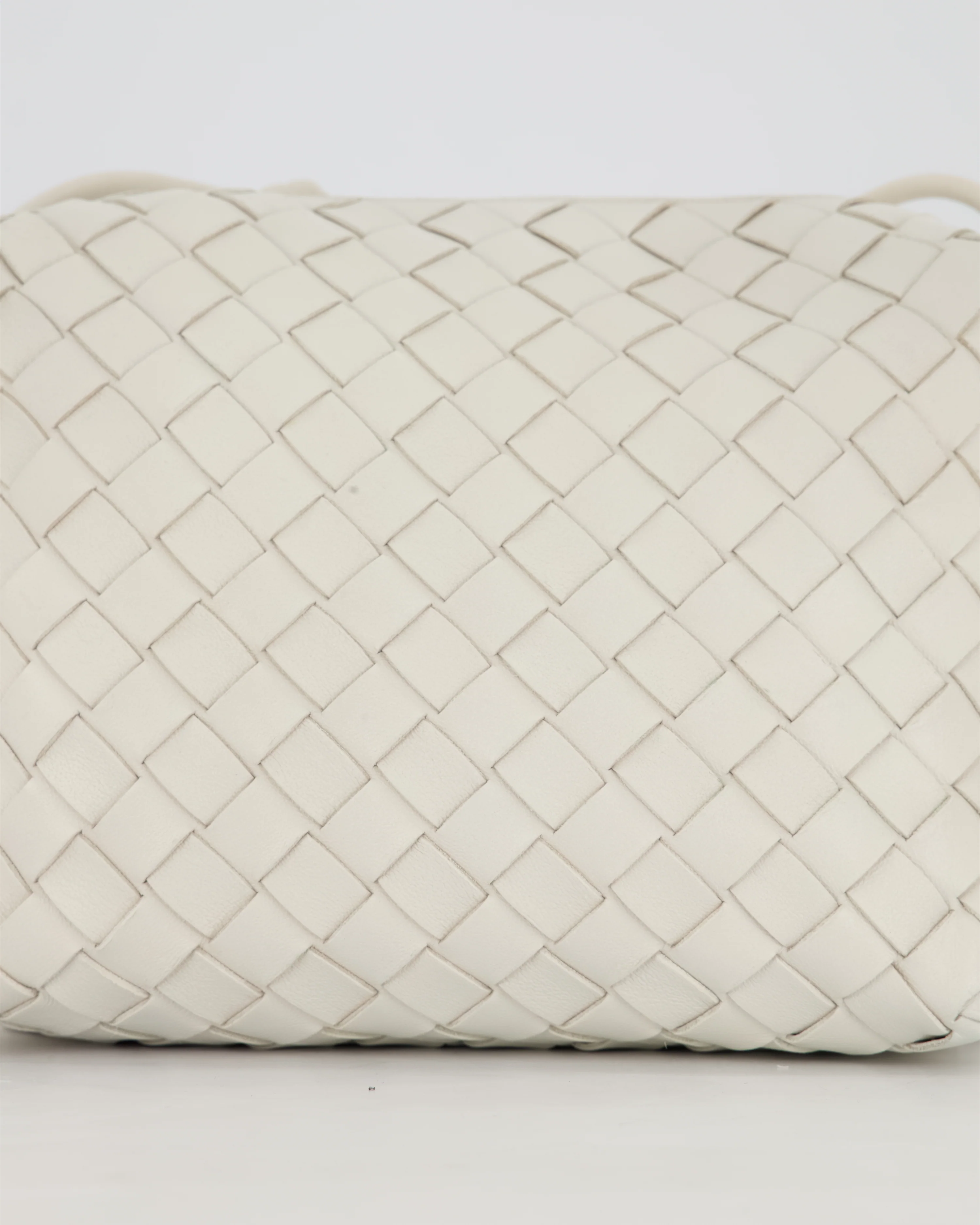 Bottega Veneta White Medium Loop Intrecciato Camera Bag in Lambskin Leather with Gold Hardware - Image 14
