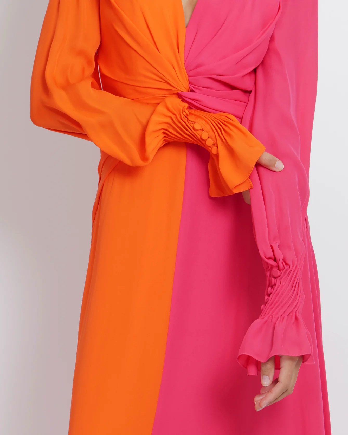 Carolina Herrera Hot Pink and Orange Silk Midi Dress with Front Knot Detail and Pleated Sleeves Size US 2 (UK 6) RRP £2,500 - Image 3