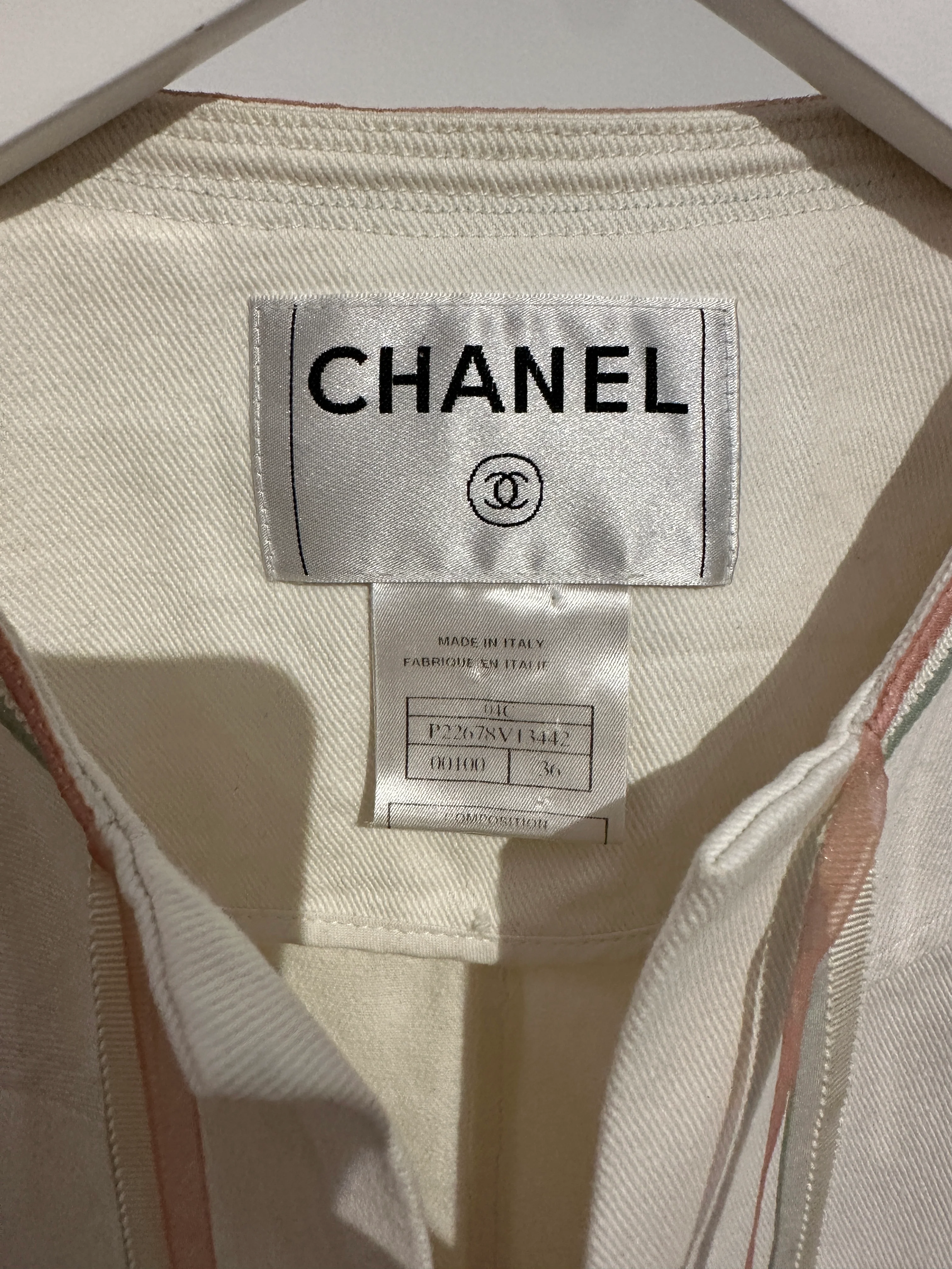 Chanel 04/C White Round Neck Jacket with Pastel Trim Detail FR 36 (UK 8) - Image 7