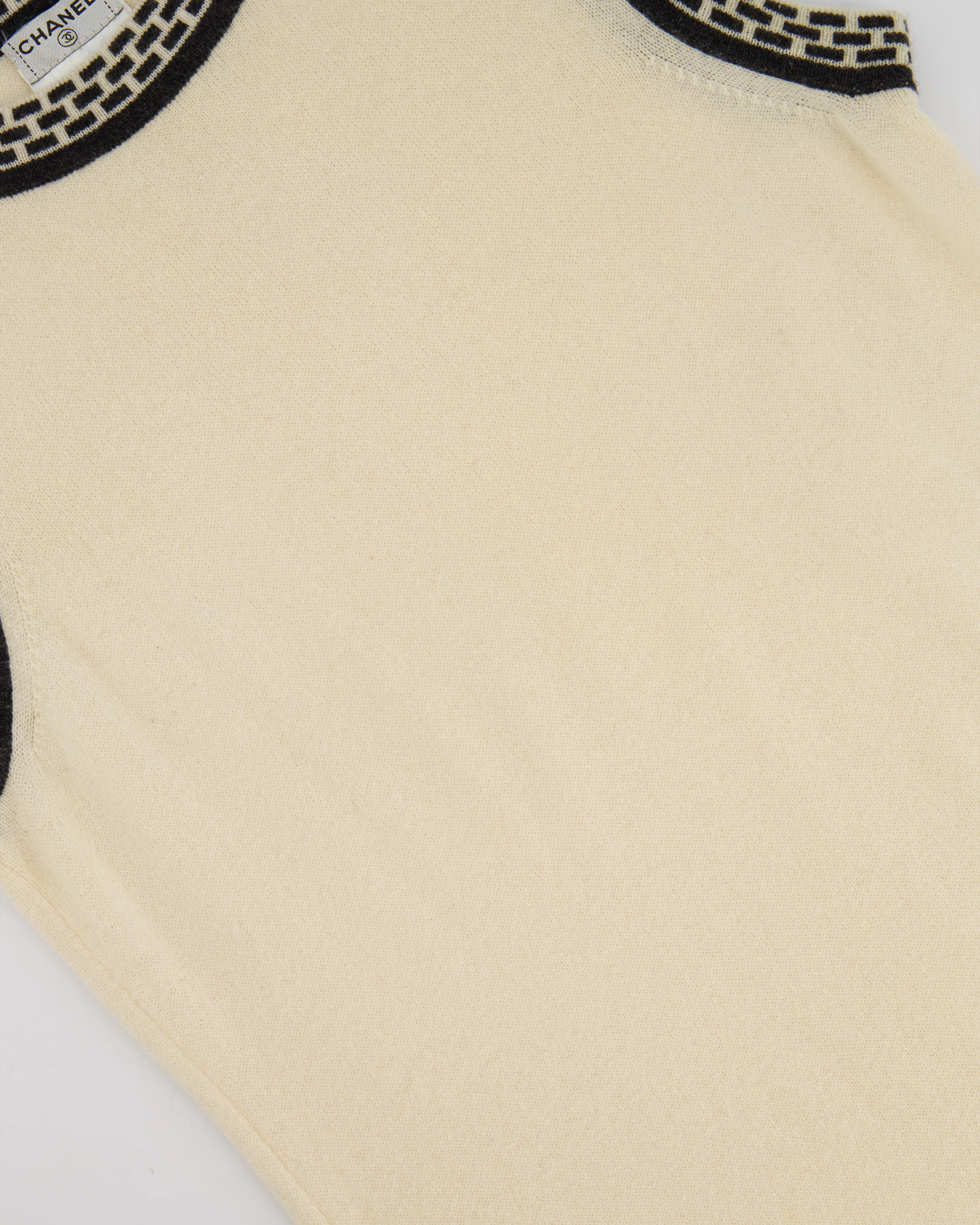 Chanel 04A Cashmere Midi Dress and Longline Cardigan Set With Grey Trim Detail FR 36 (UK 8) - Image 12