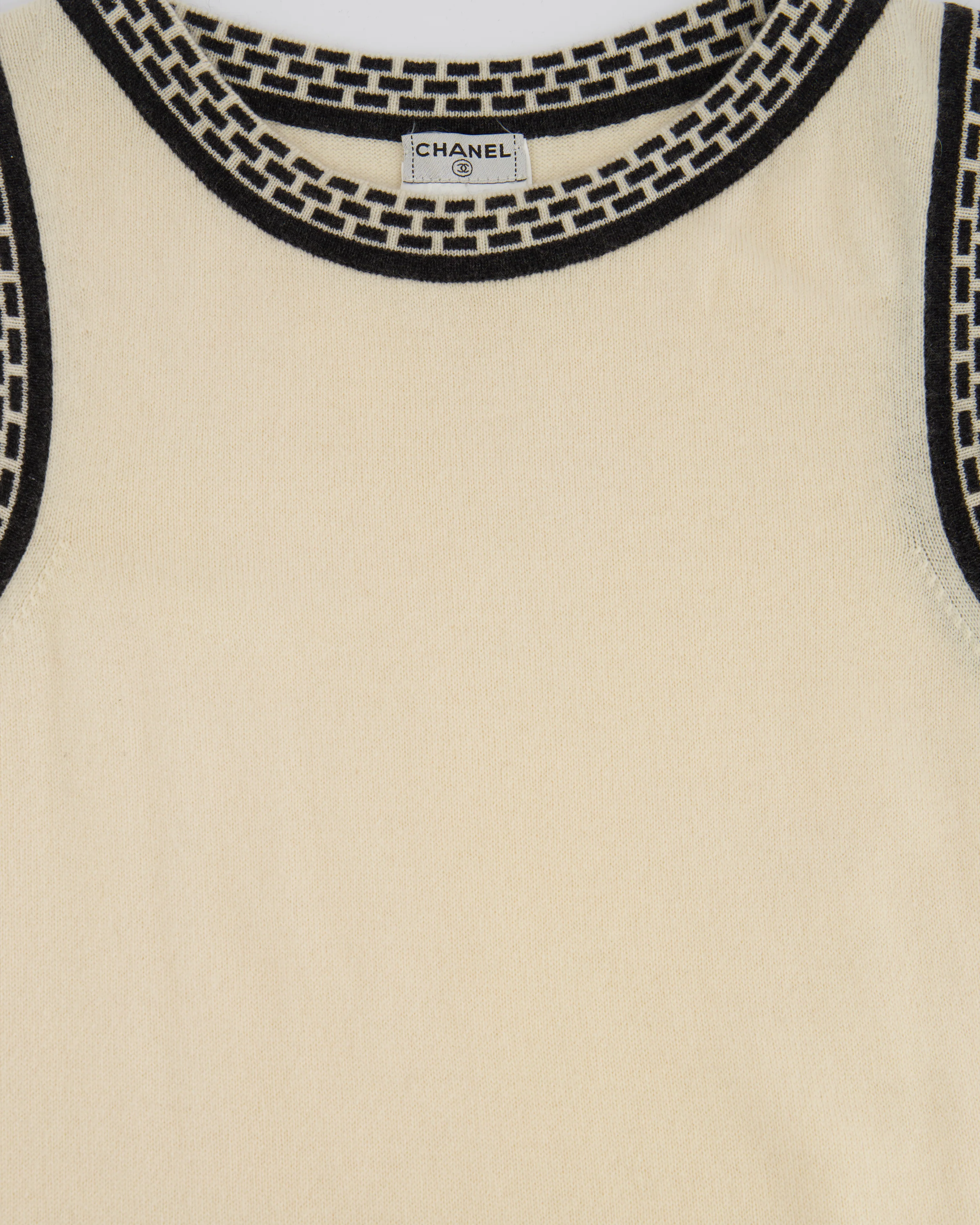 Chanel 04A Cashmere Midi Dress and Longline Cardigan Set With Grey Trim Detail FR 36 (UK 8) - Image 14
