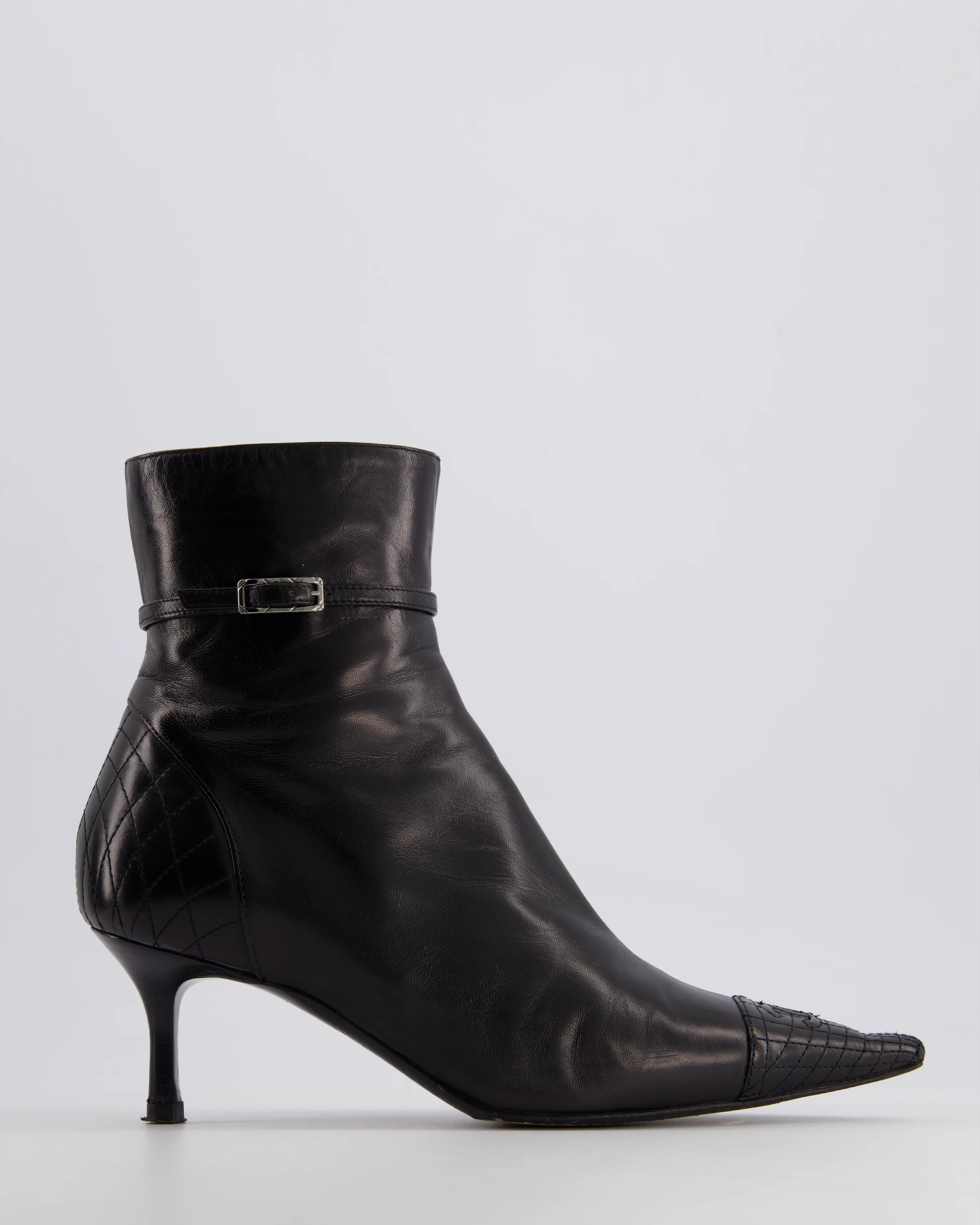 Chanel 05A Vintage Black Leather Pointed Toe Ankle Boots Size EU 36
