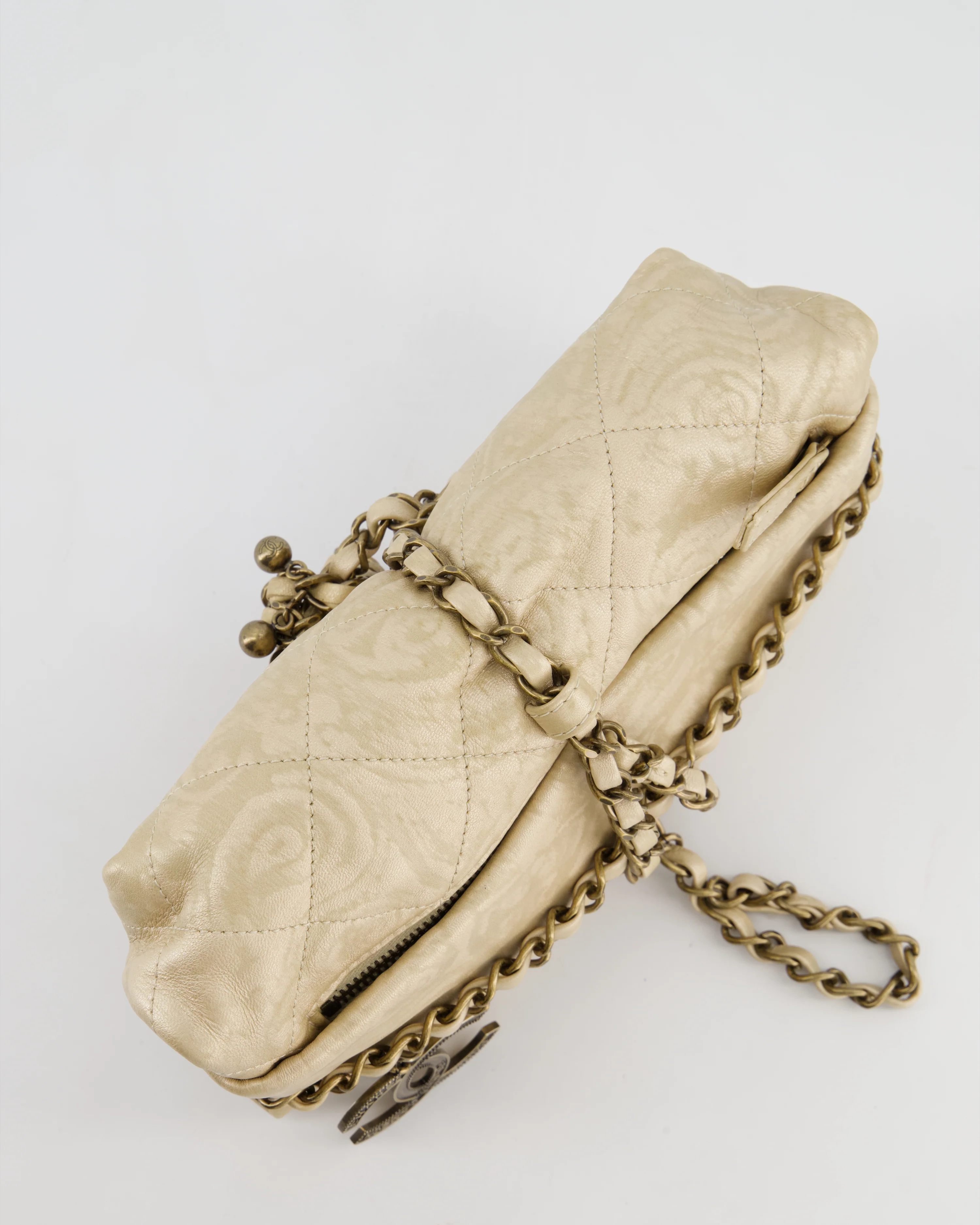 Chanel 12/A Paris-Bombay Gold Baluchon Clutch Bag with Aged Gold Hardware - Image 15