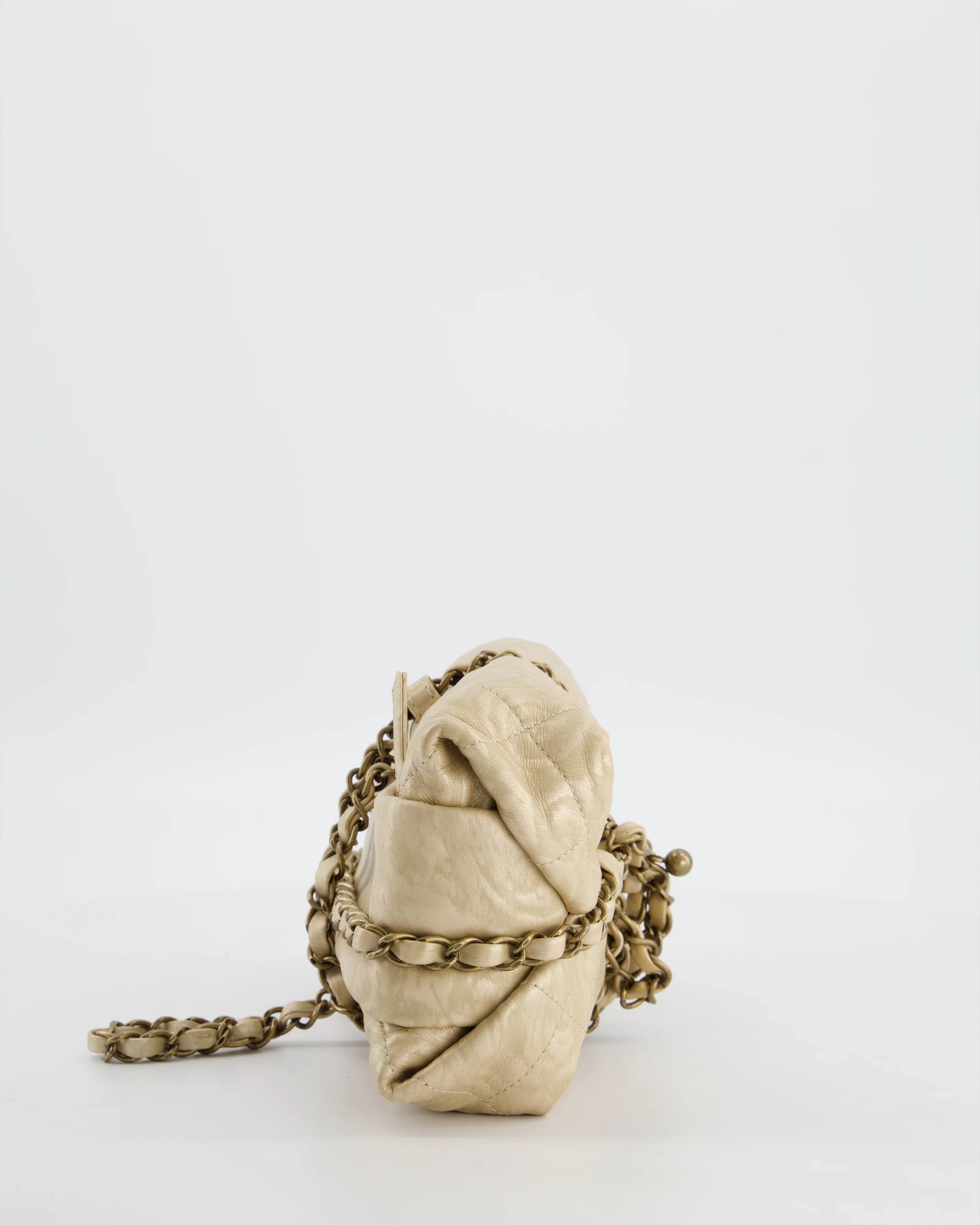 Chanel 12/A Paris-Bombay Gold Baluchon Clutch Bag with Aged Gold Hardware - Image 8