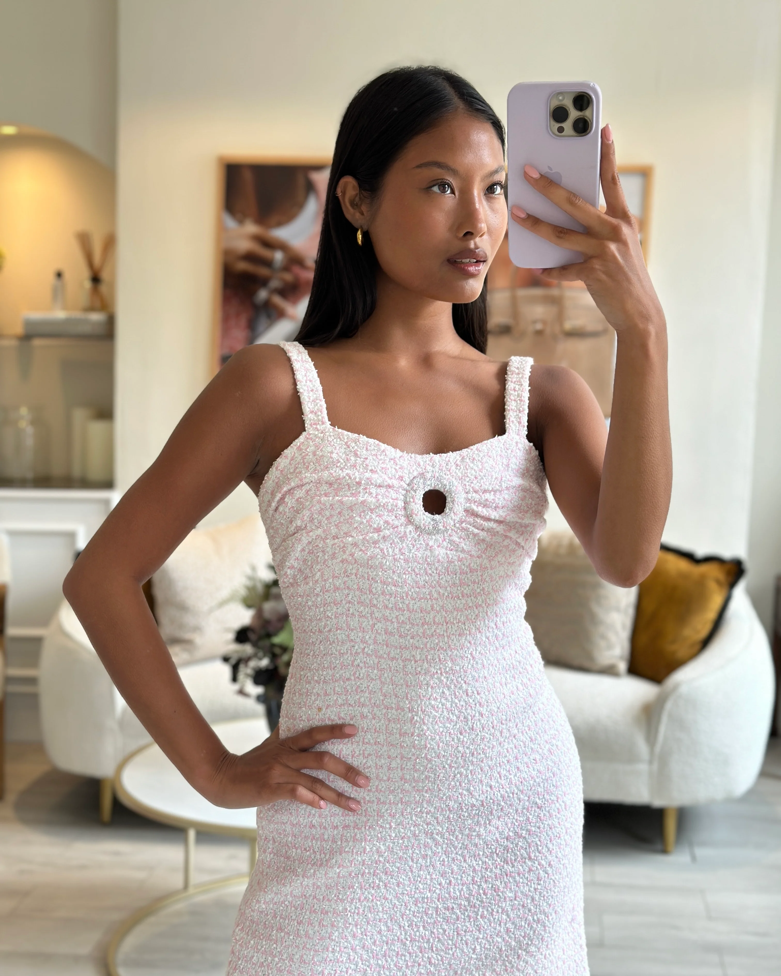Chanel 19C Pink & White La Pausa Tweed Mini Sleeveless Dress with Crystal Logo Detail Size FR 36 (UK 8) - Image 9