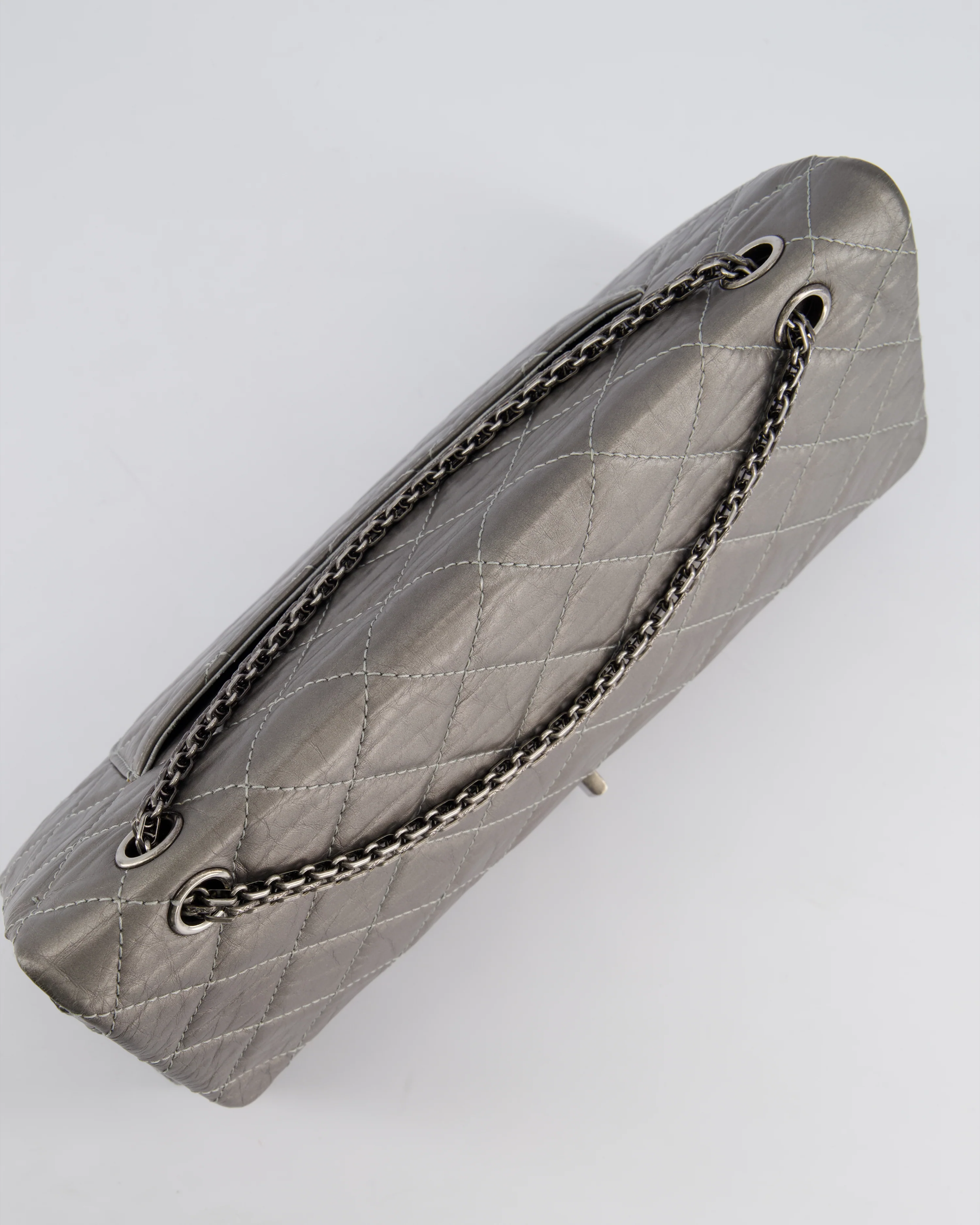 *FIRE PRICE* Chanel 2.55 Jumbo Reissue Bag in Metallic Grey Crumpled Calfskin Leather With Gunmetal Hardware - Image 16