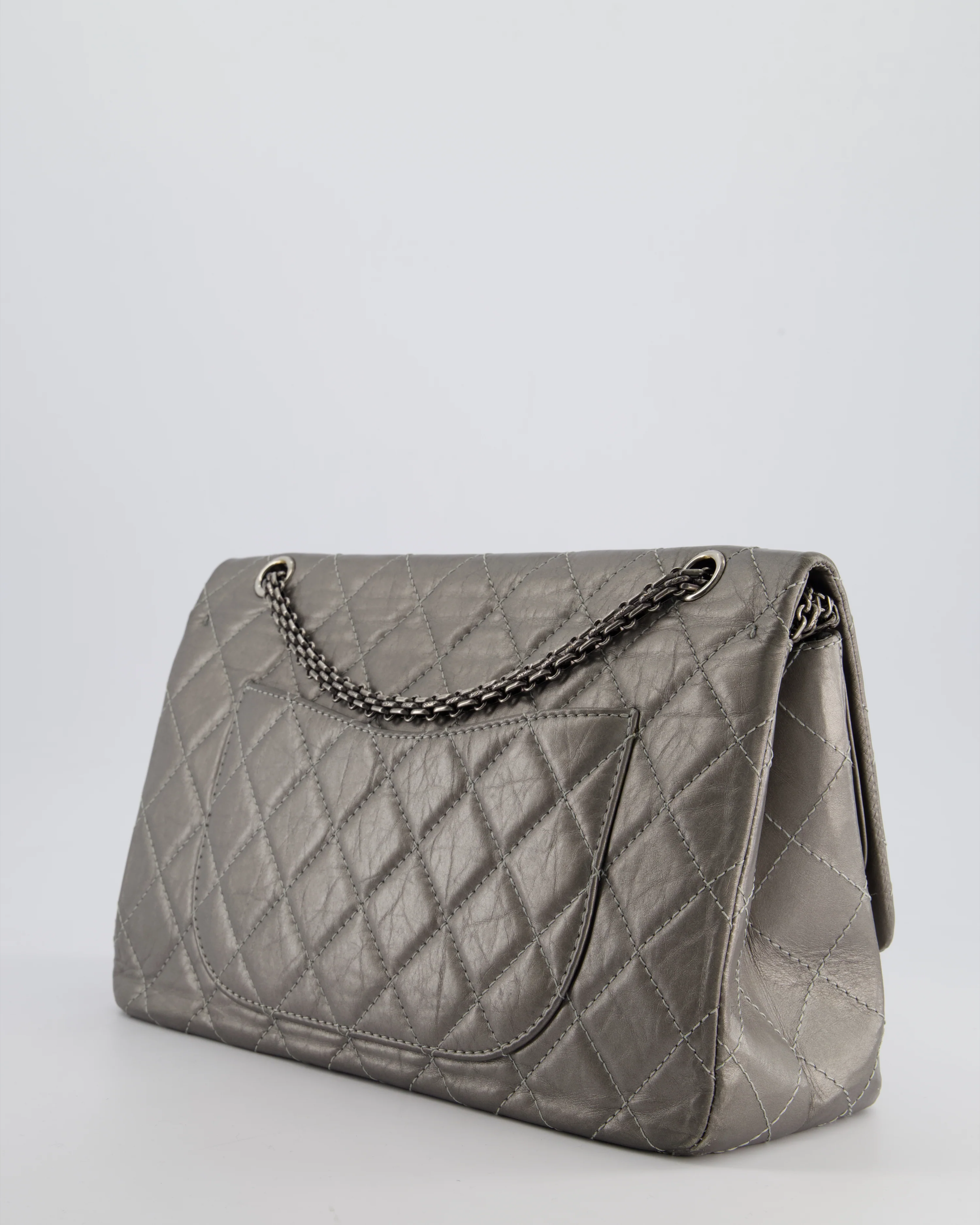 *FIRE PRICE* Chanel 2.55 Jumbo Reissue Bag in Metallic Grey Crumpled Calfskin Leather With Gunmetal Hardware - Image 6