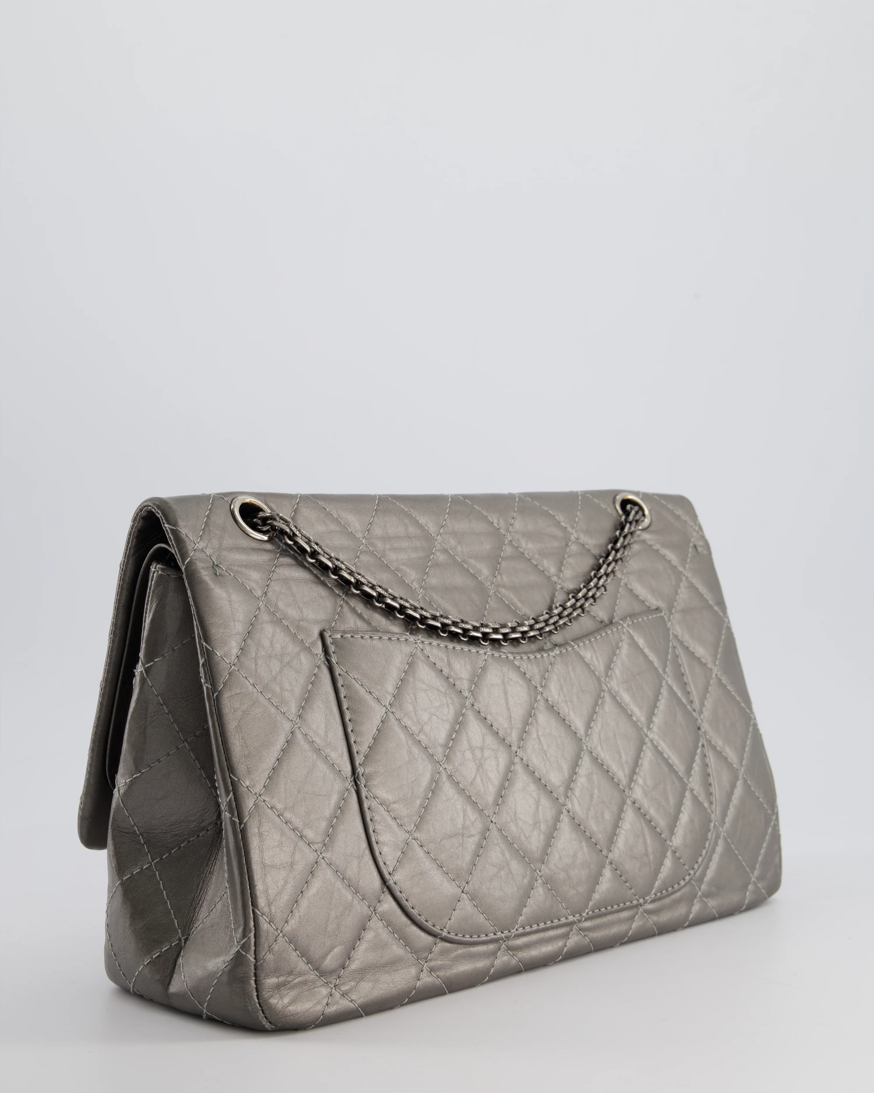 *FIRE PRICE* Chanel 2.55 Jumbo Reissue Bag in Metallic Grey Crumpled Calfskin Leather With Gunmetal Hardware - Image 8