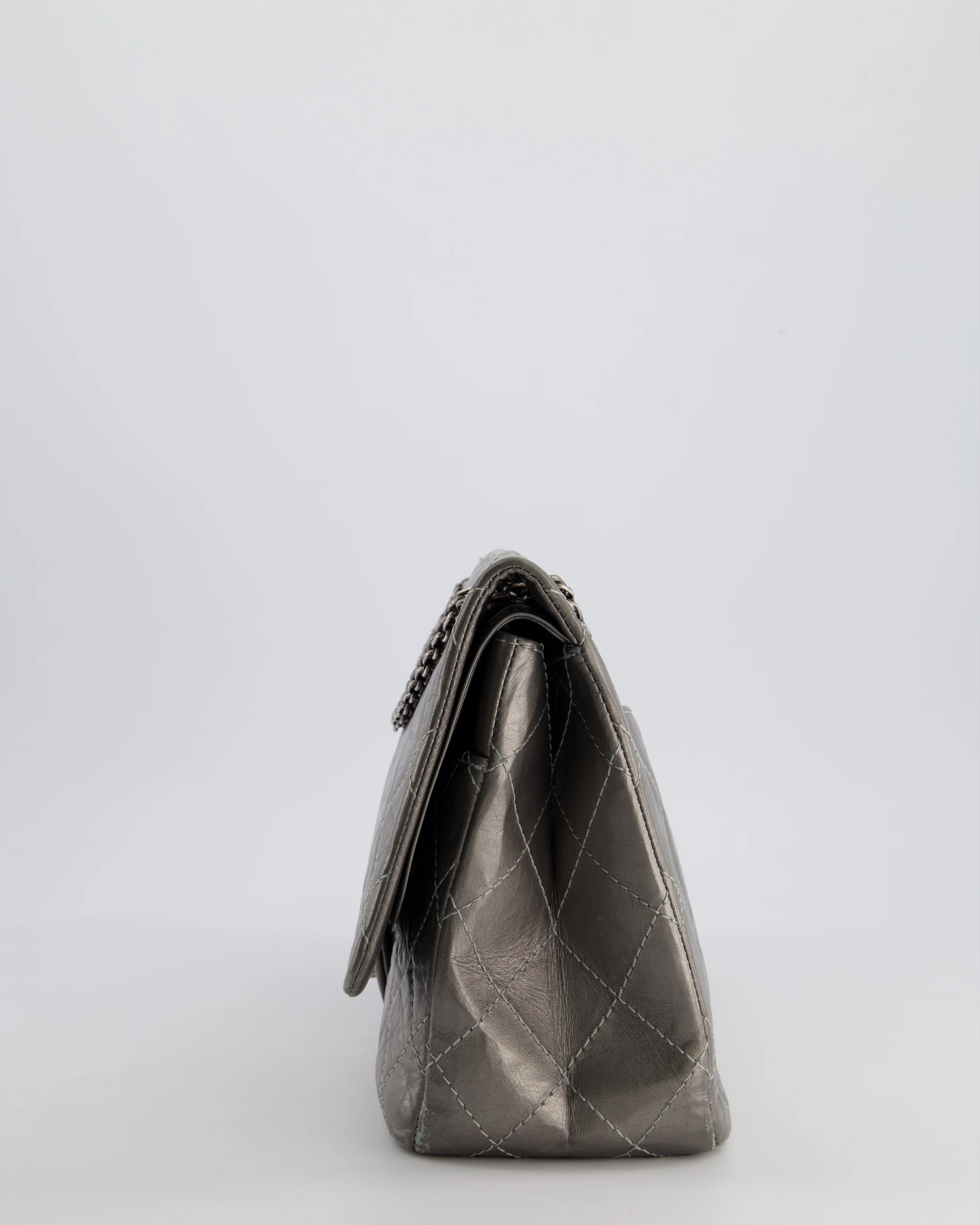 *FIRE PRICE* Chanel 2.55 Jumbo Reissue Bag in Metallic Grey Crumpled Calfskin Leather With Gunmetal Hardware - Image 9