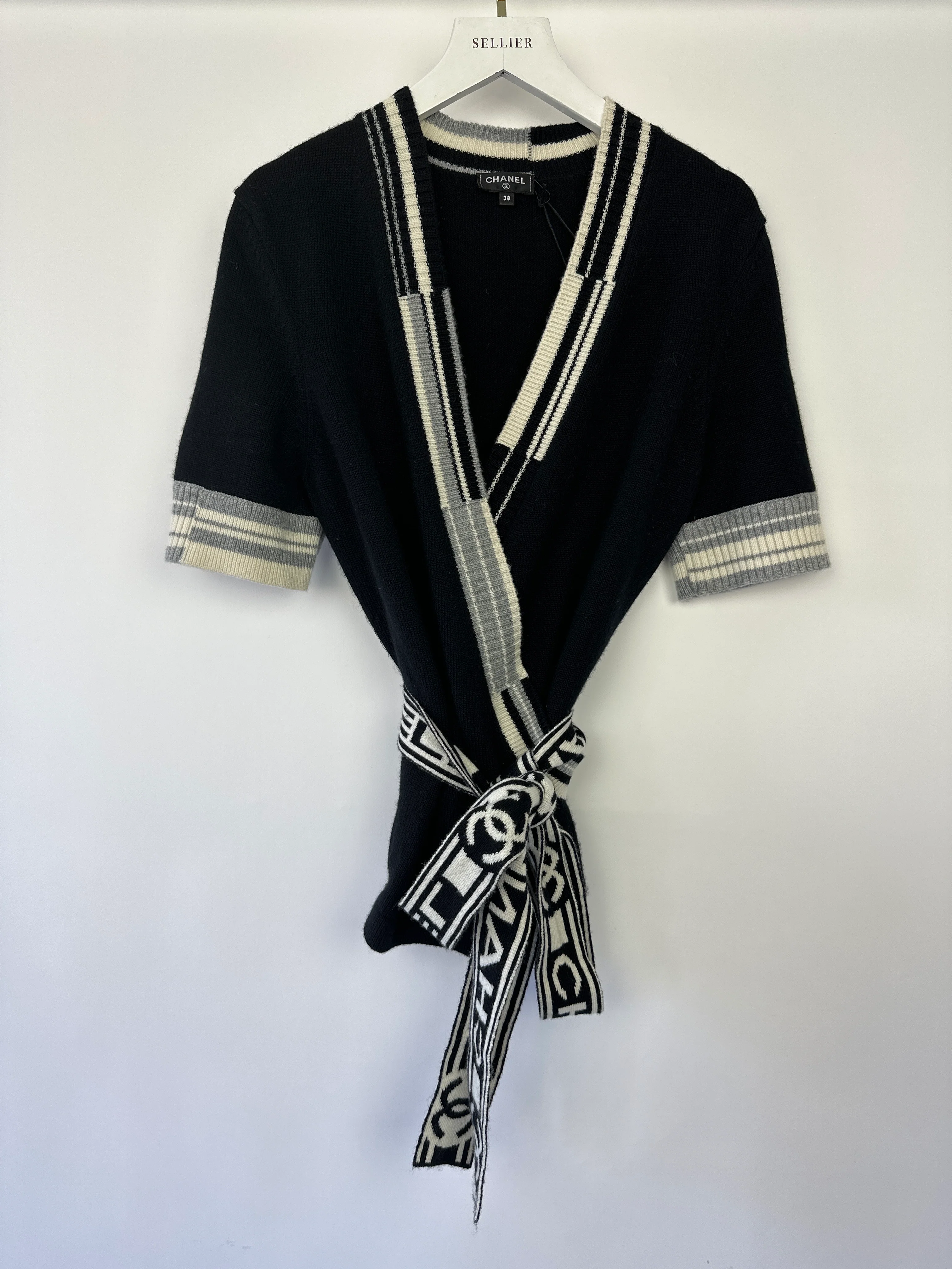 Chanel 2020 Black V-Neck Short Sleeve Wrap Cardigan with Logo Detail Size FR 38 (UK 10) - Image 12