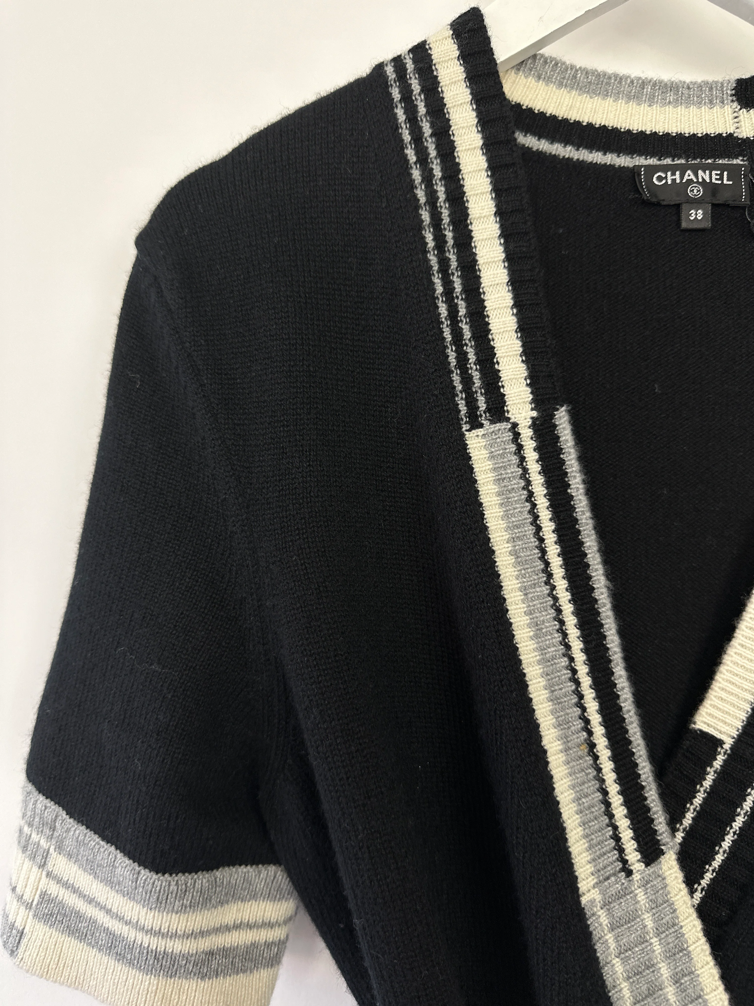 Chanel 2020 Black V-Neck Short Sleeve Wrap Cardigan with Logo Detail Size FR 38 (UK 10) - Image 14