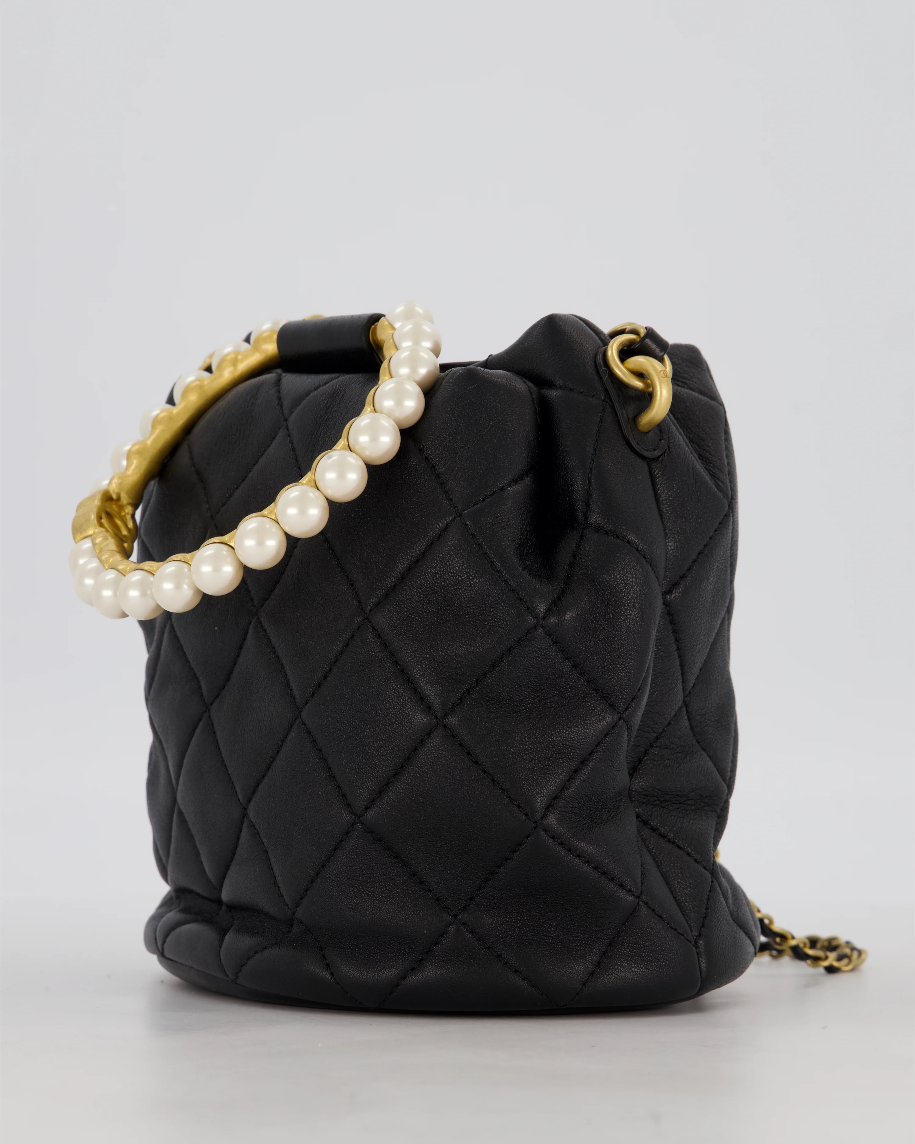 Chanel 2021 Black Quilted Lambskin Imitation Pearl Handle Bucket Bag with Champagne Gold Hardware - Image 14