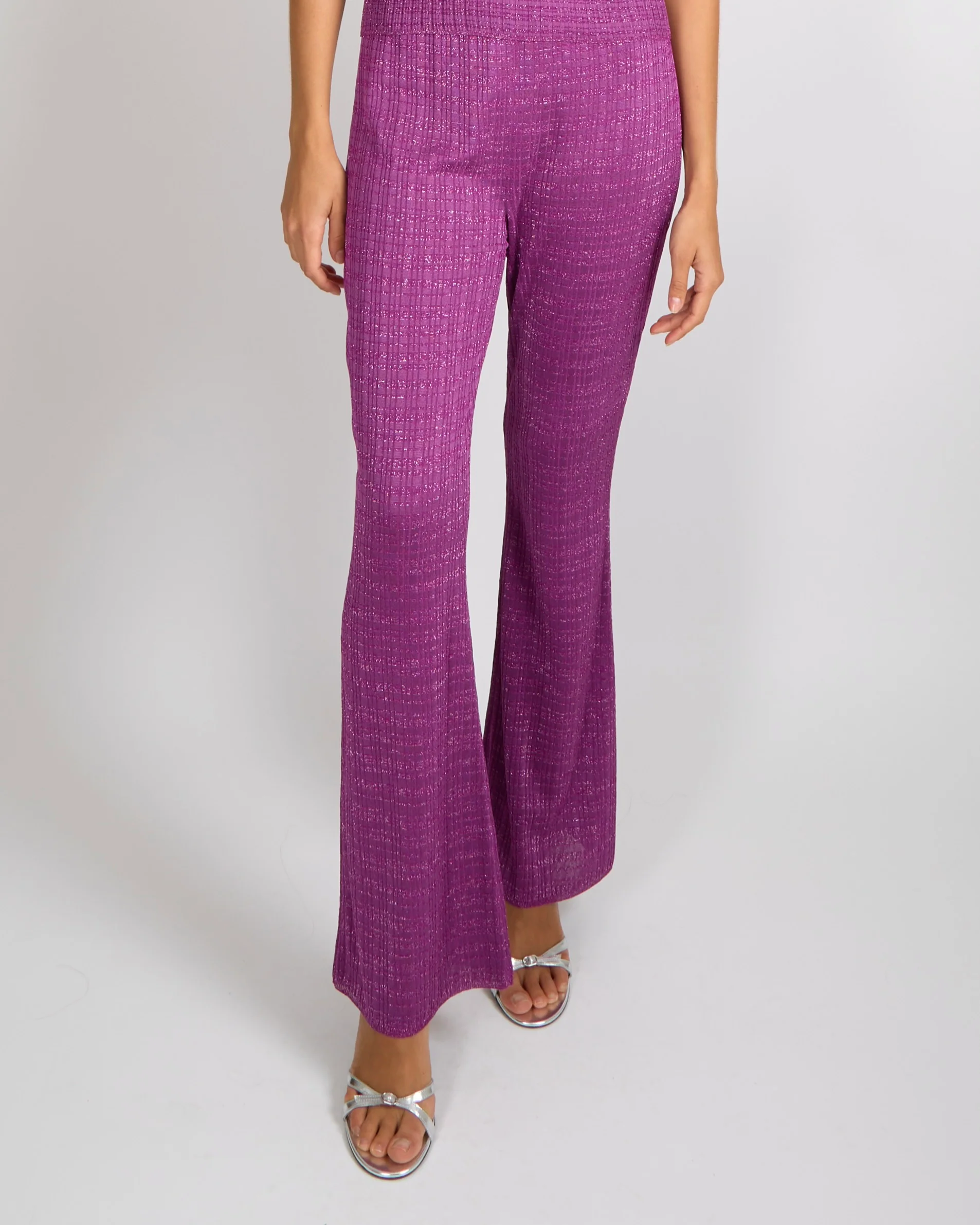 Chanel 2022 Purple Shimmery Mock Neck Short Sleeved Top and Trouser Set with Pink and Silver Gradient Crystal Embellished CC Logos Size FR 38 (UK 10) - Image 6