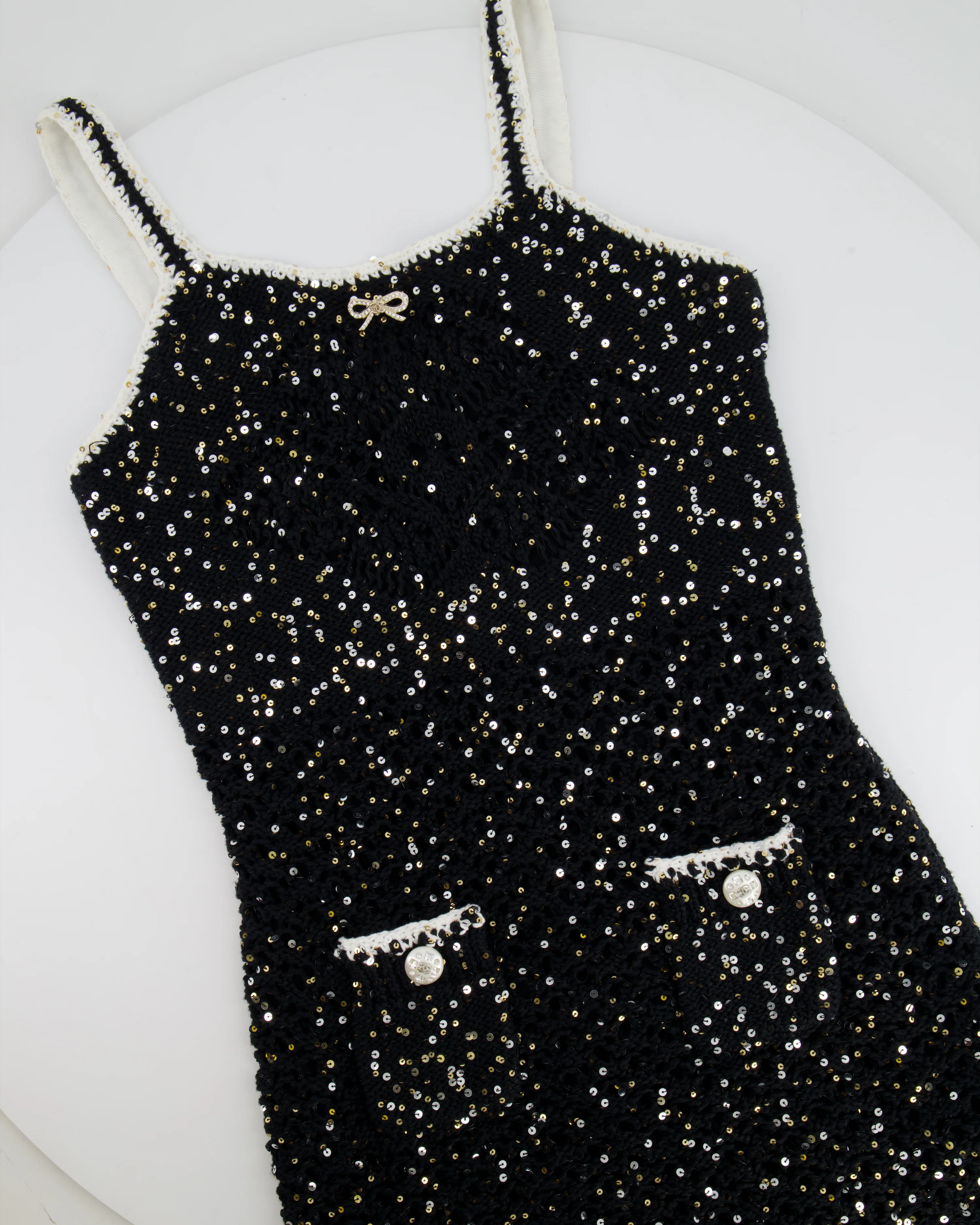 Chanel SS/23 Black Sequin Embellished Mini Dress with Bow and CC Crystal Buttons Details Size FR 36 (UK 8) - Image 8