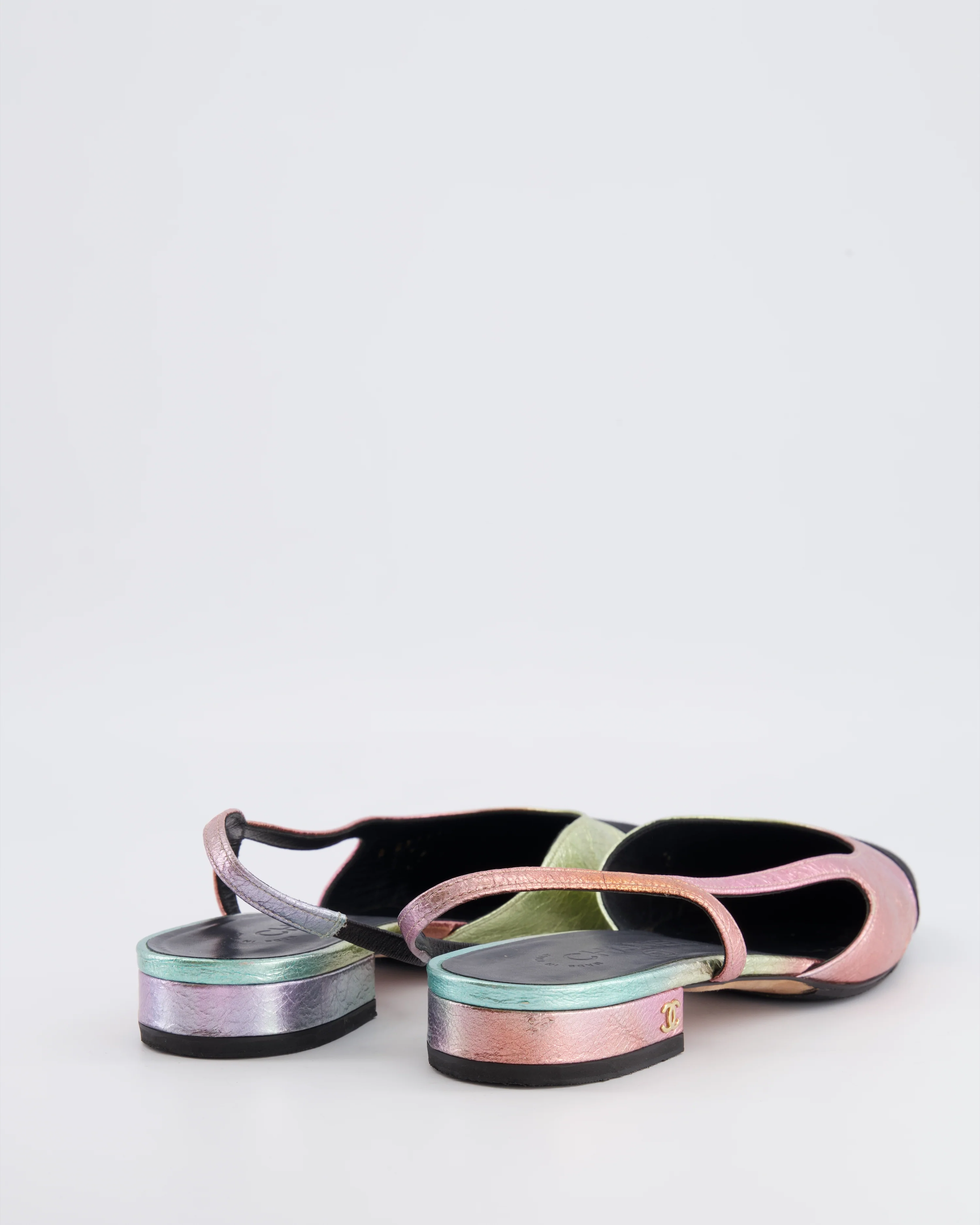 Chanel 20A Slingback Flats in Multi-Colour Laminated Calfskin with Black Grosgrain Cap-Toe and Gold CC Logo Details Size EU 39 - Image 3