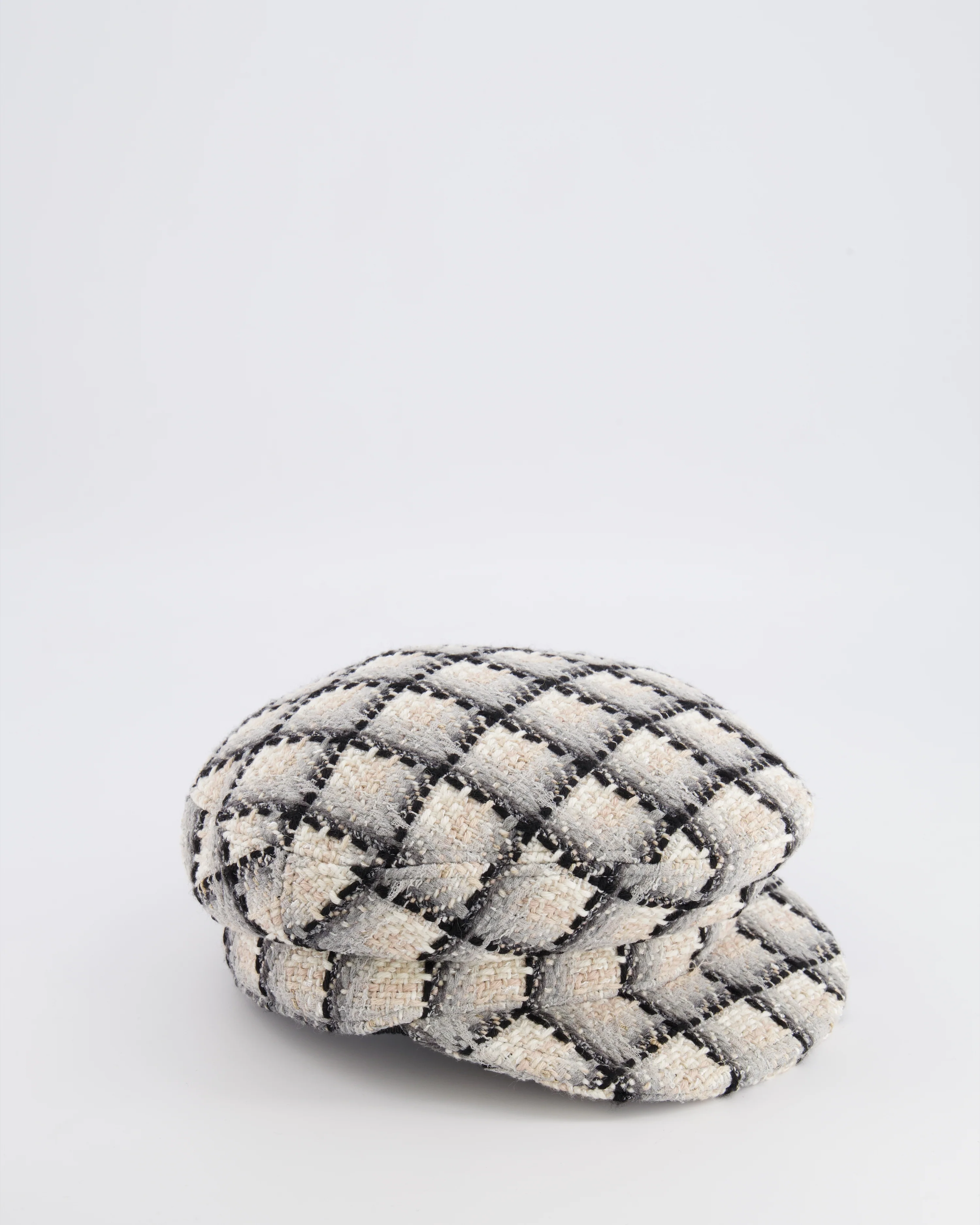 Chanel 22K Beige, White, and Grey Tweed Newsboy Hat Size M - Image 3