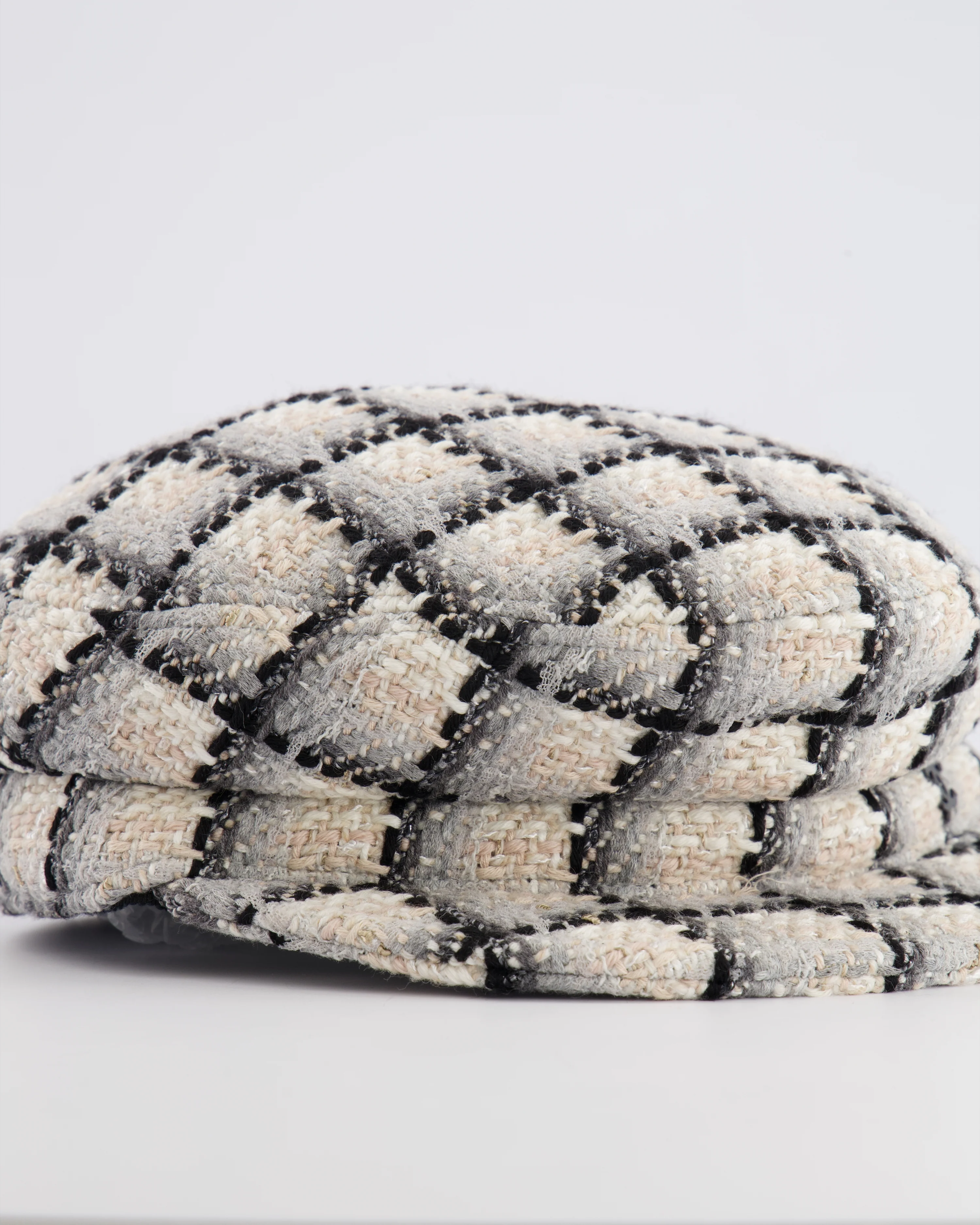 Chanel 22K Beige, White, and Grey Tweed Newsboy Hat Size M - Image 8
