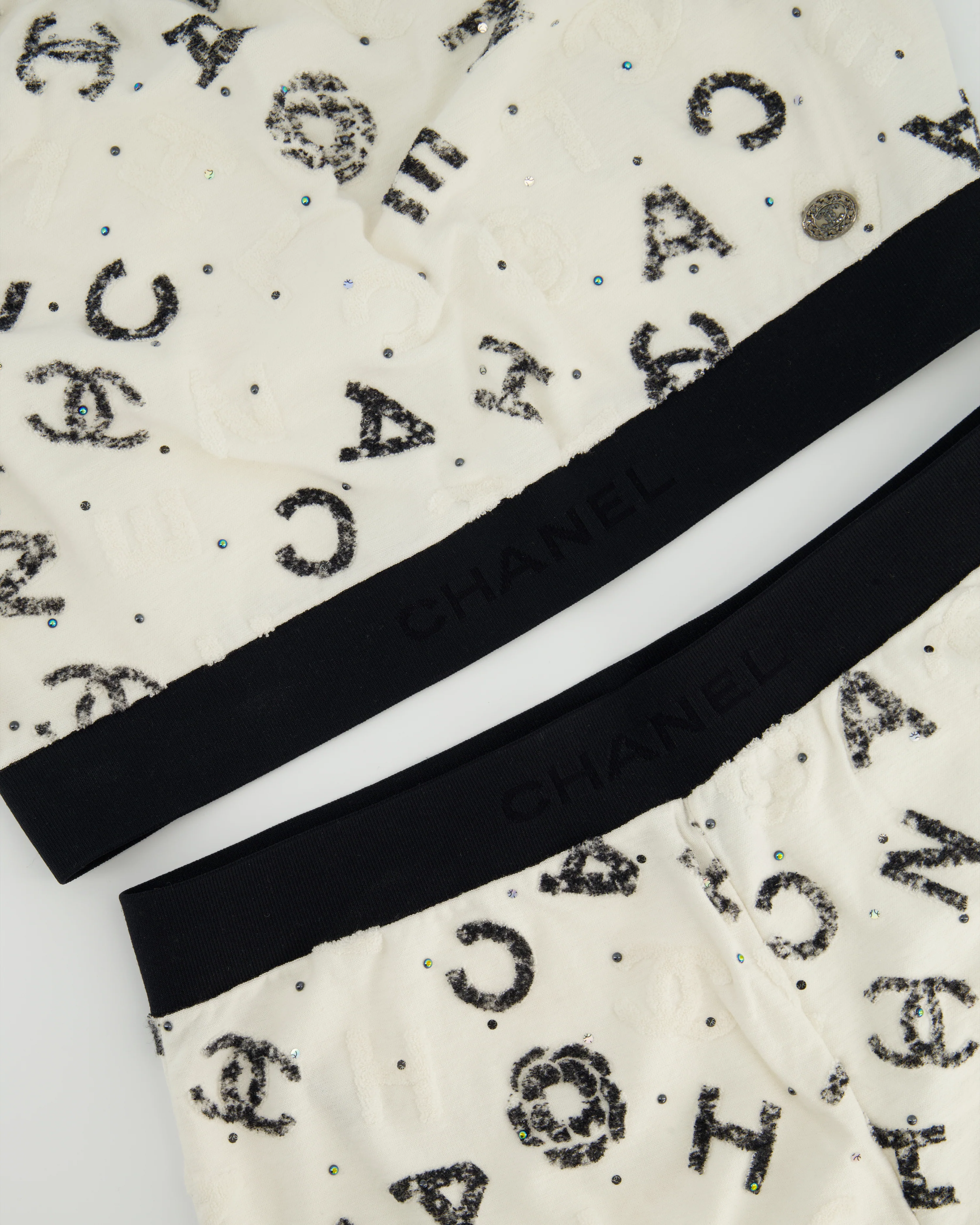 Chanel 22S White & Black Logo & Camellia Print Crop Top & Shorts Set with Black Trim & Metallic Applique Details Size S (UK 8) - Image 7