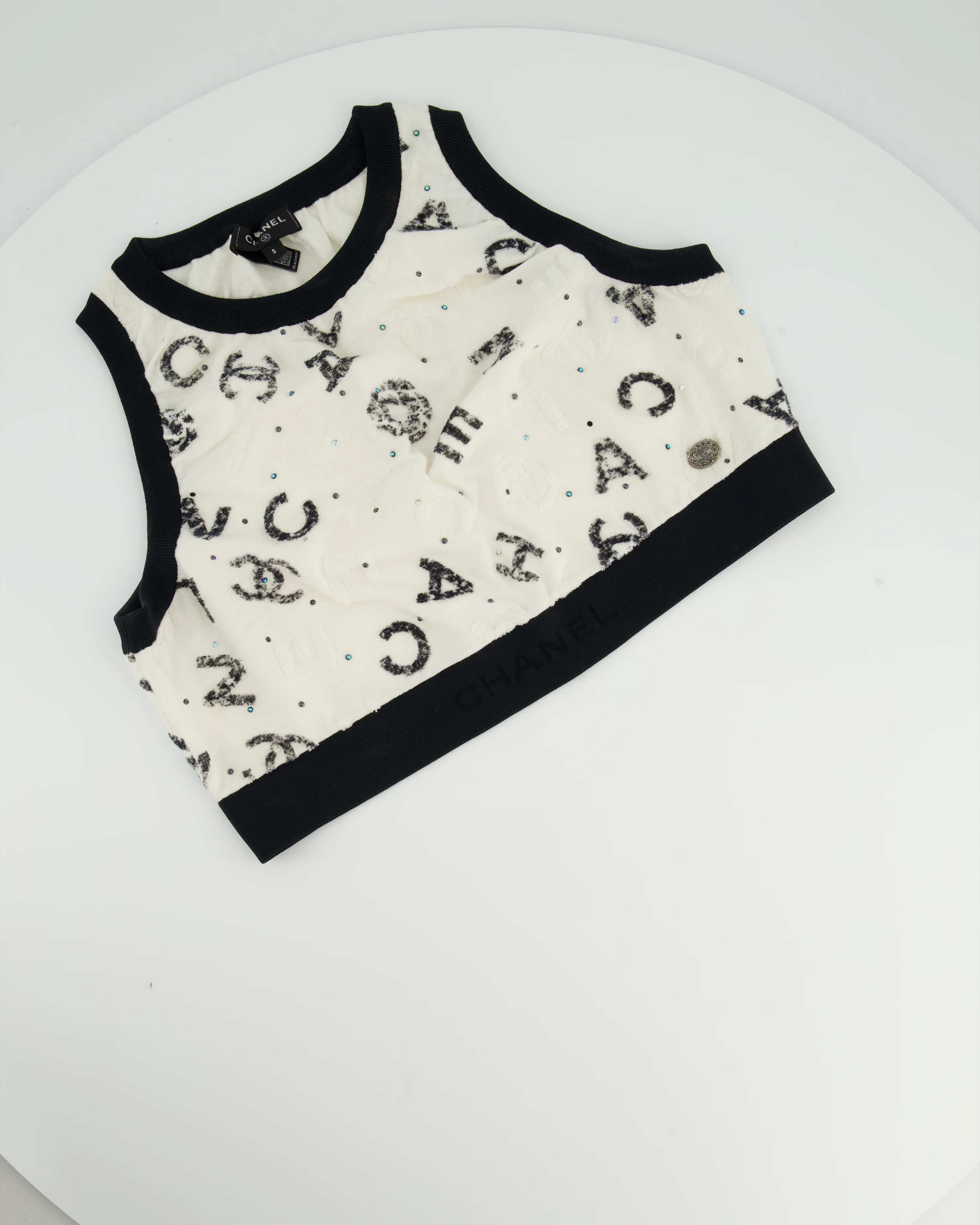 Chanel 22S White & Black Logo & Camellia Print Crop Top & Shorts Set with Black Trim & Metallic Applique Details Size S (UK 8) - Image 9