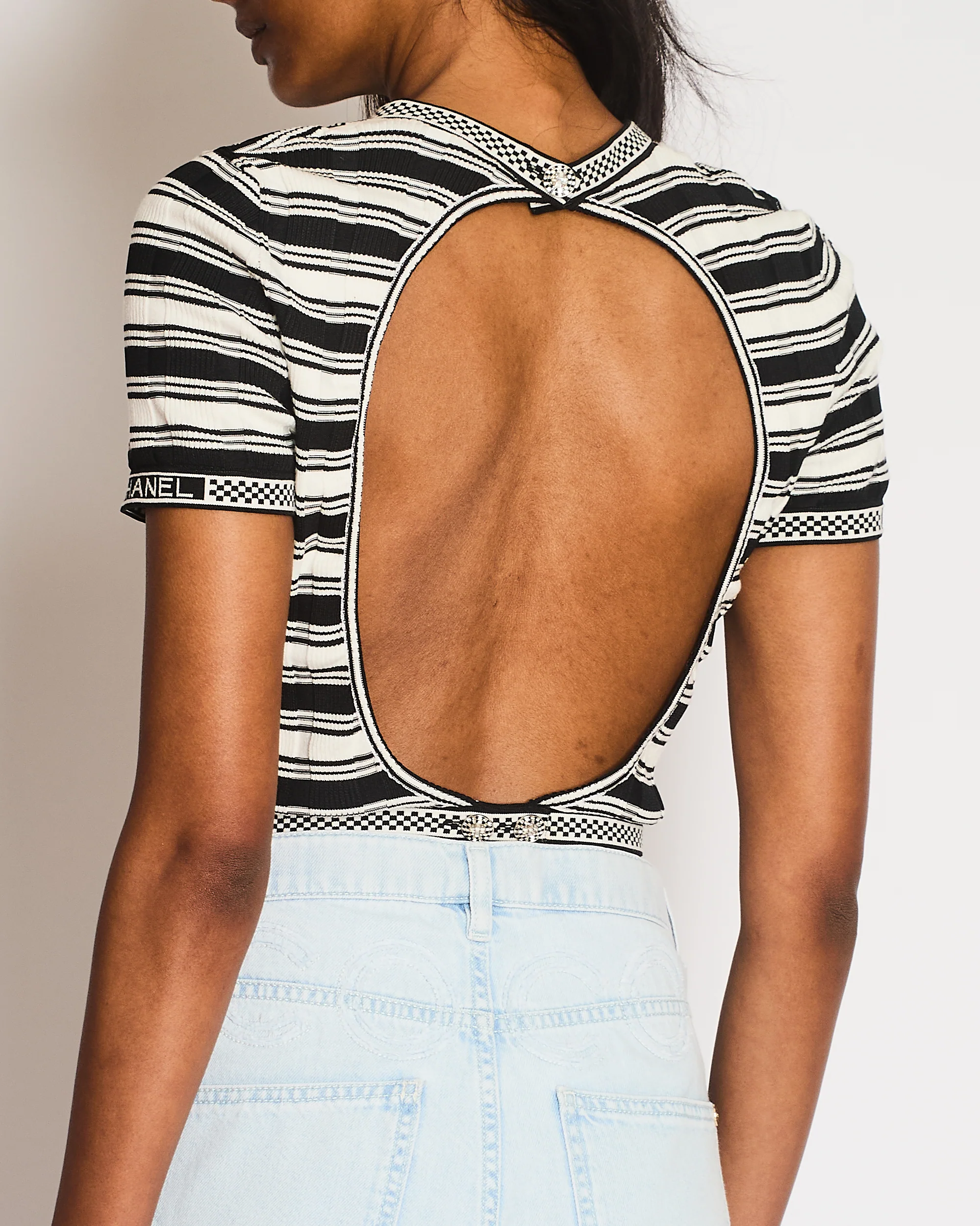 Chanel 23/C Black Backless Striped Logo T-Shirt with Studs Button Details Size FR 34 (UK 6) - Image 5