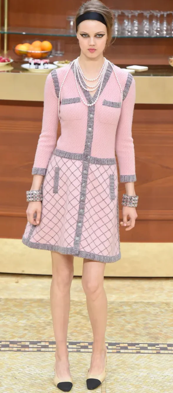 Chanel 15/A Pink Long Sleeve Knitted Dress with Pockets and Navy Blue Stripes and Camellia Logo Buttons Detailing Size FR 40 (UK 12) - Image 5