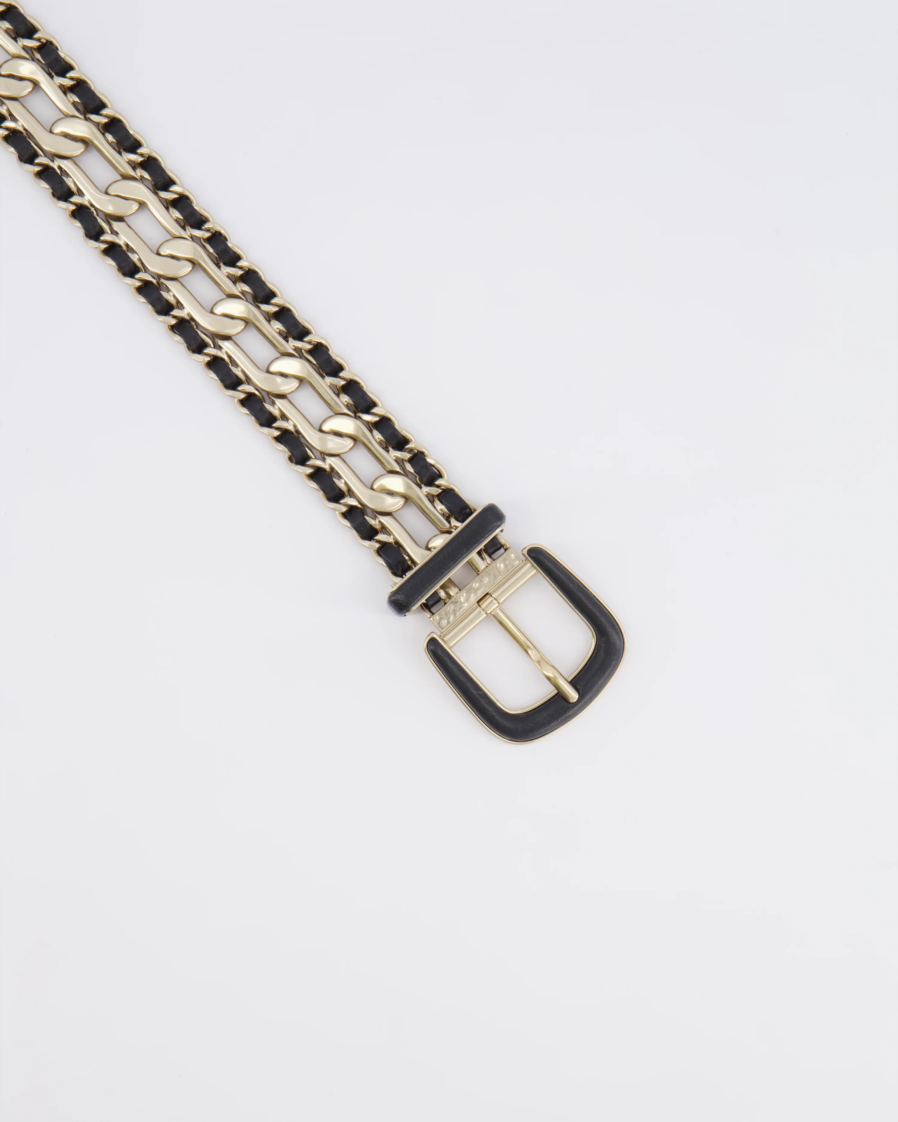 Chanel 23B Cruise Champagne Gold Chainlink and Black Leather Belt with Engraved Logo Detail 75cm - Image 4