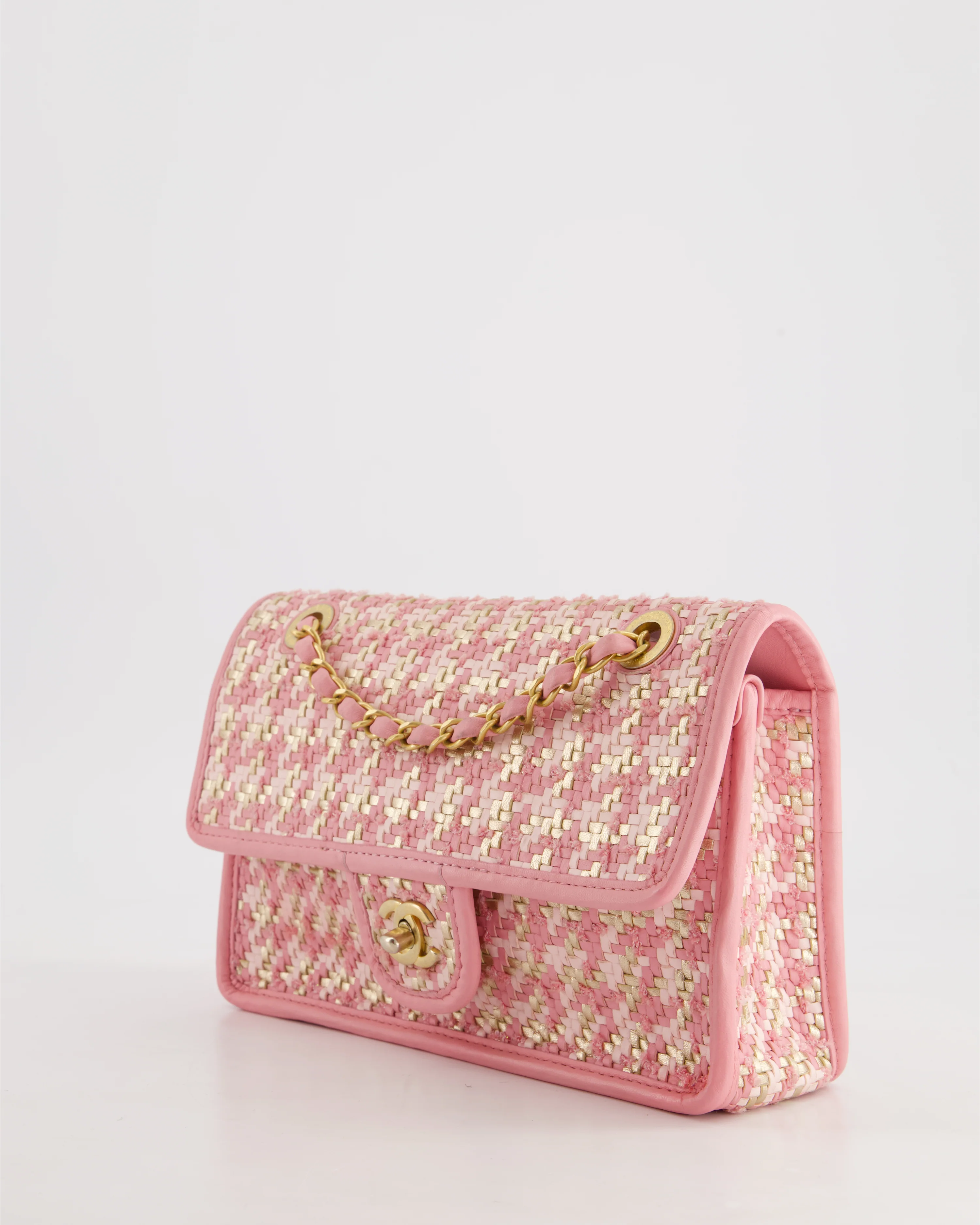 Chanel 23C Pink Woven Flap Bag with Leather Edge Detail and Brushed Gold Hardware - Image 10