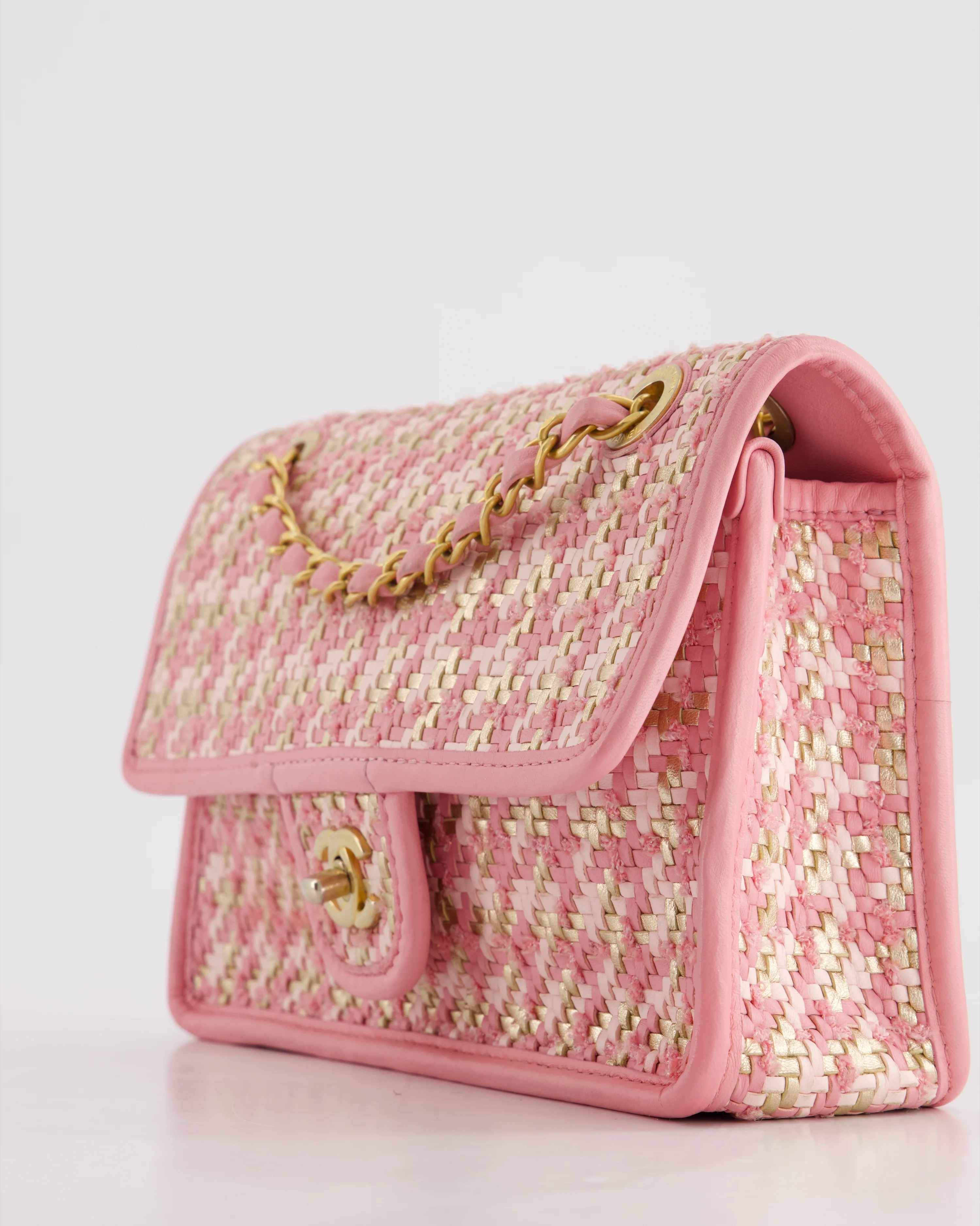 Chanel 23C Pink Woven Flap Bag with Leather Edge Detail and Brushed Gold Hardware - Image 12