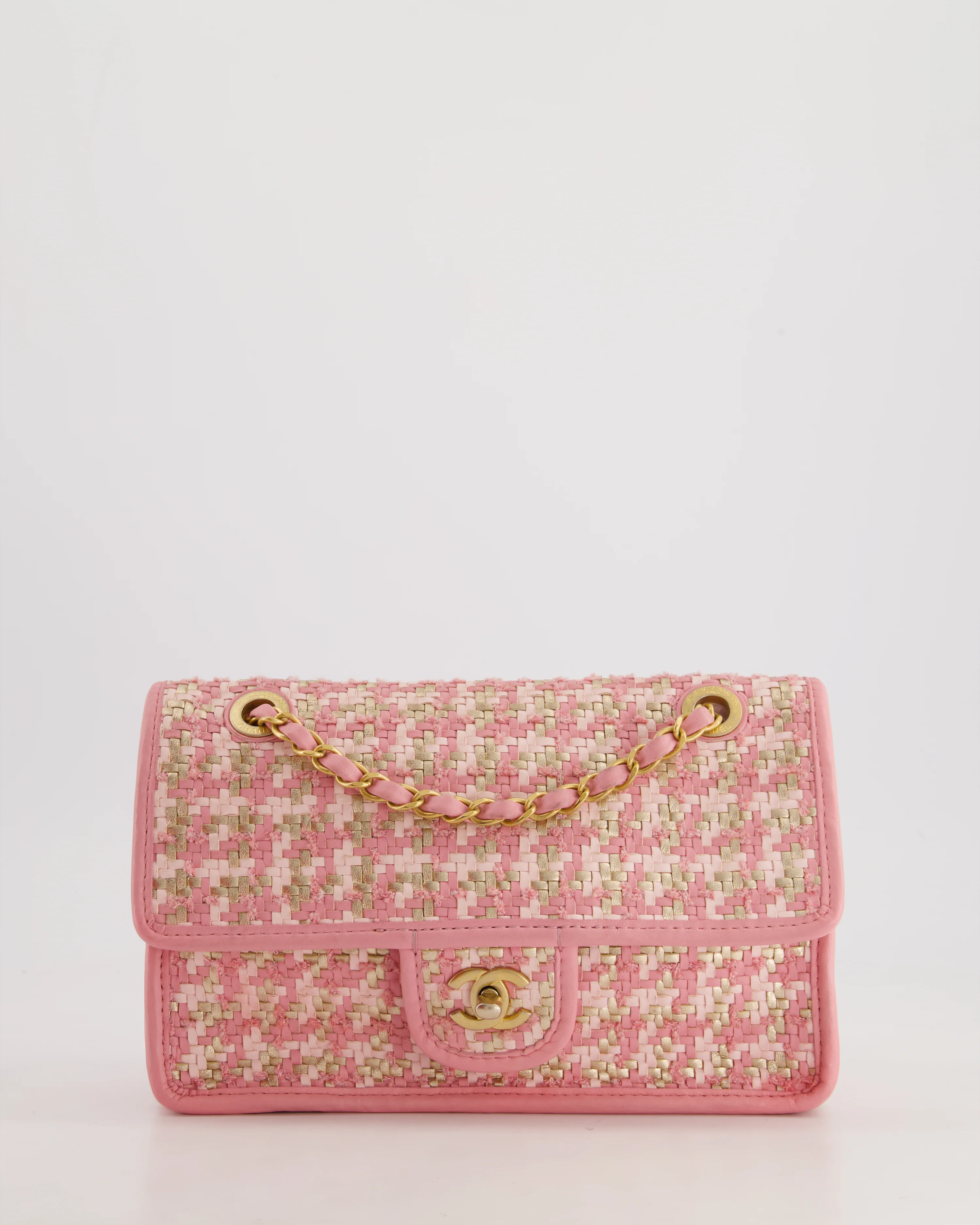 Chanel 23C Pink Woven Flap Bag with Leather Edge Detail and Brushed Gold Hardware - Image 2