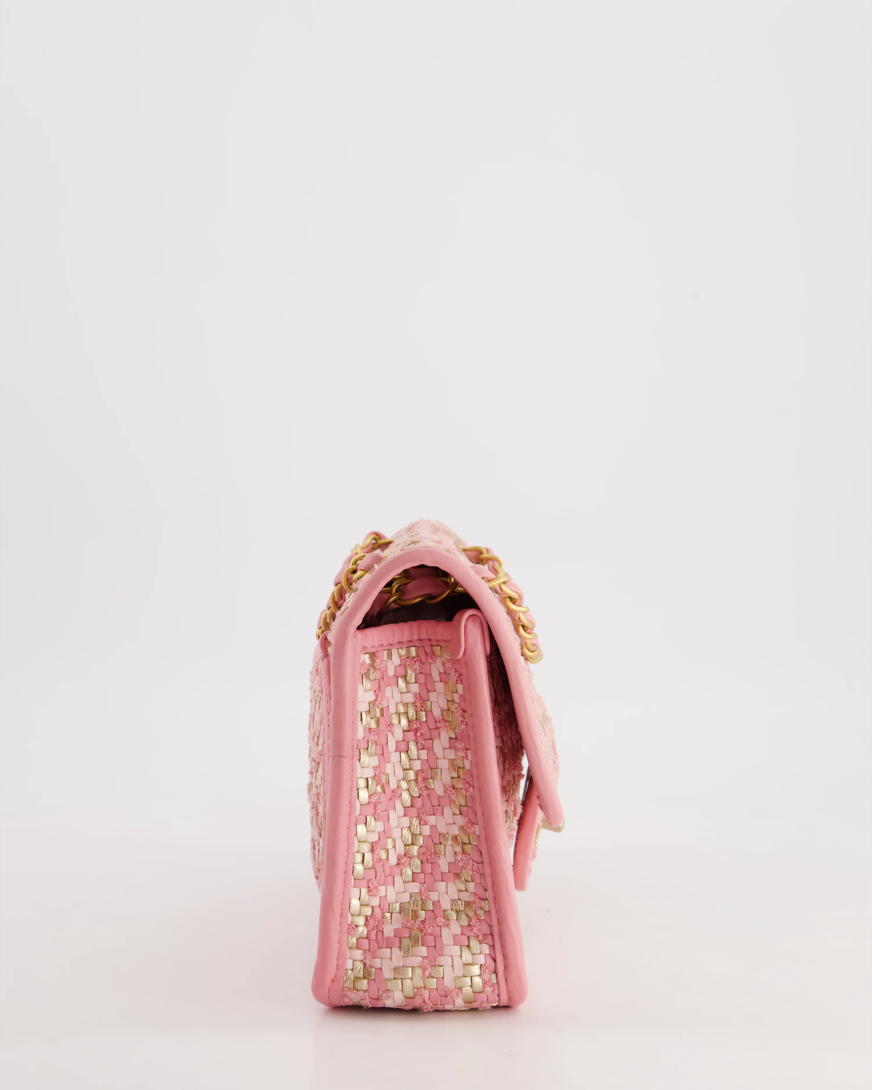 Chanel 23C Pink Woven Flap Bag with Leather Edge Detail and Brushed Gold Hardware - Image 5
