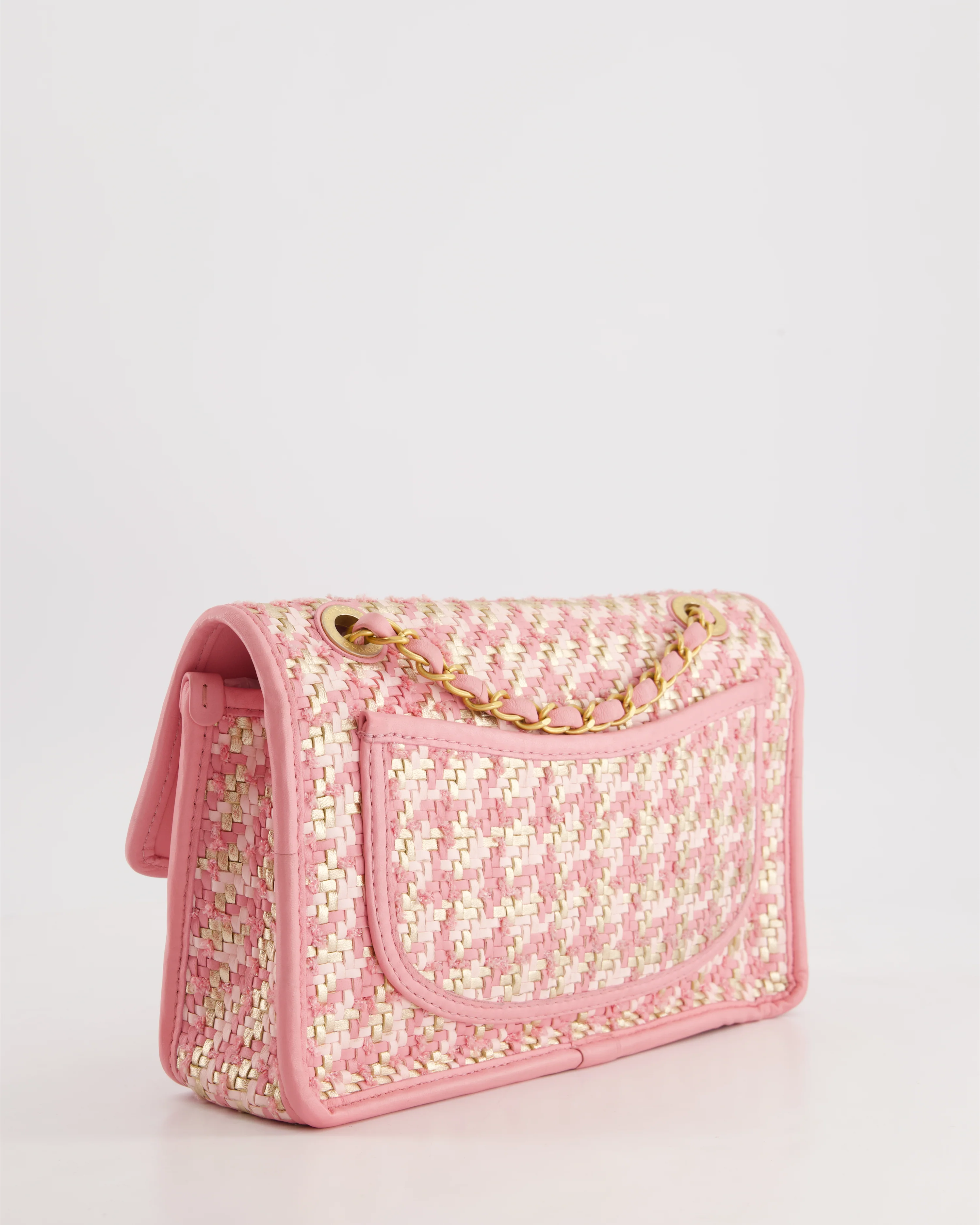 Chanel 23C Pink Woven Flap Bag with Leather Edge Detail and Brushed Gold Hardware - Image 8